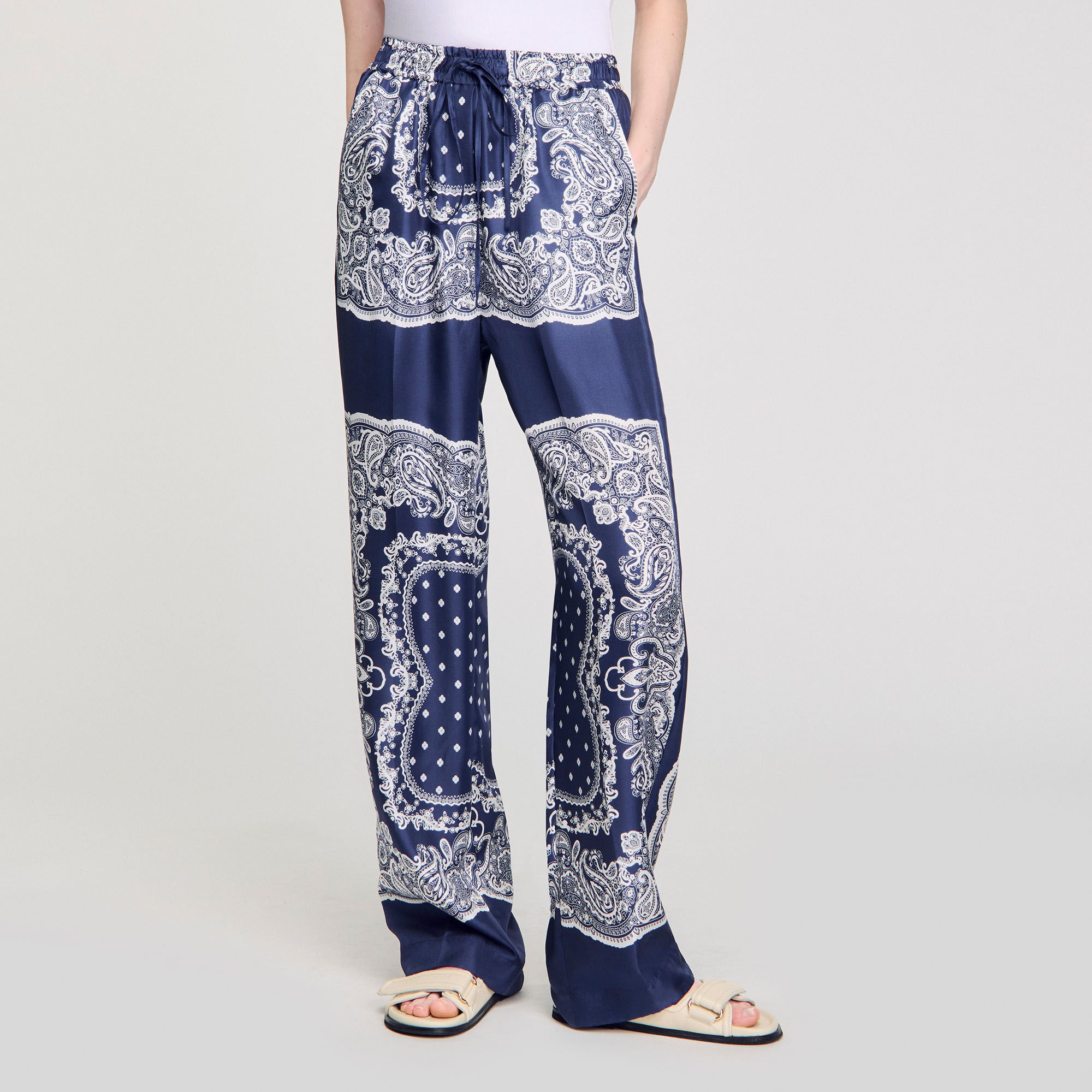 Pantaloni fluidi stampa a bandana