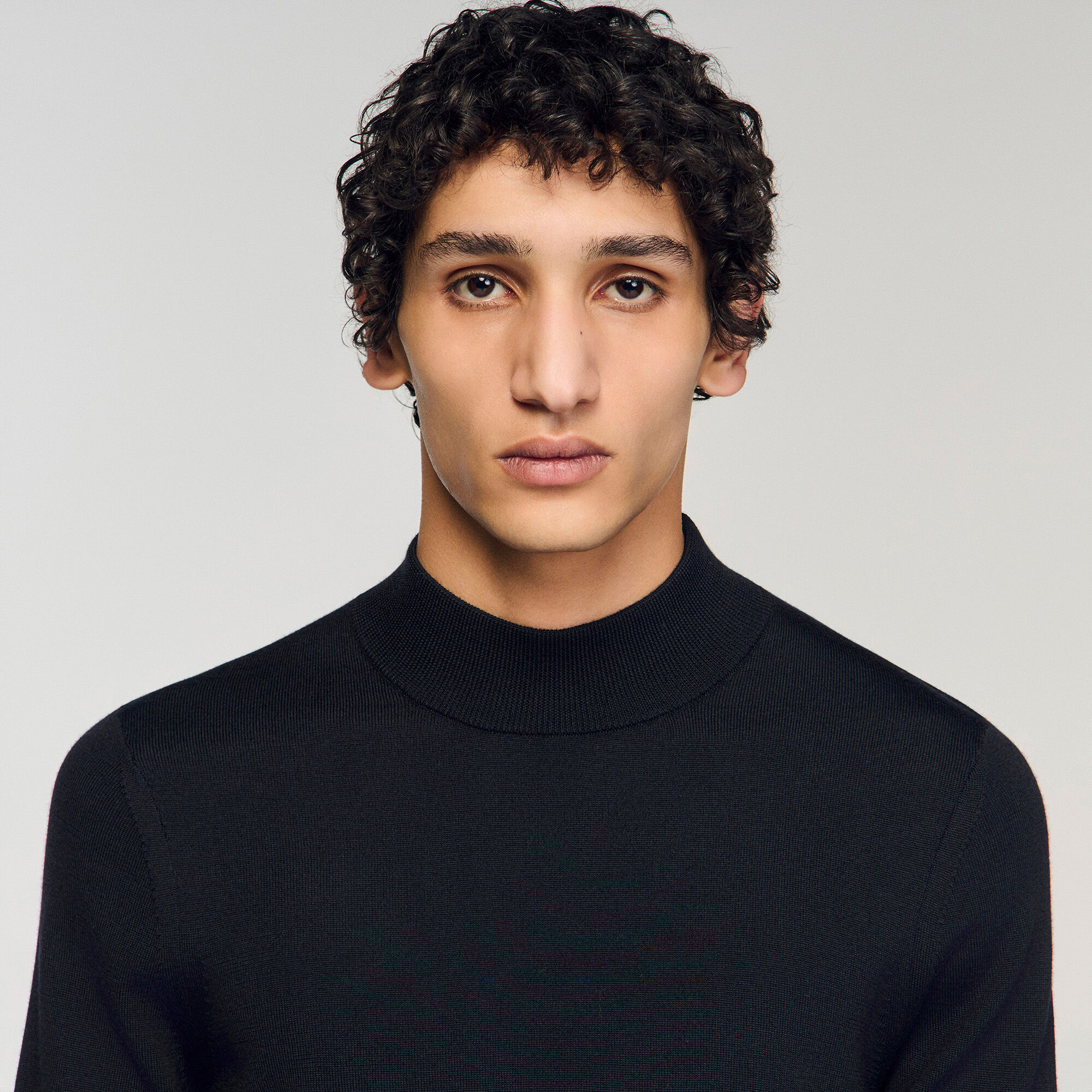 Maglione in lana a collo alto