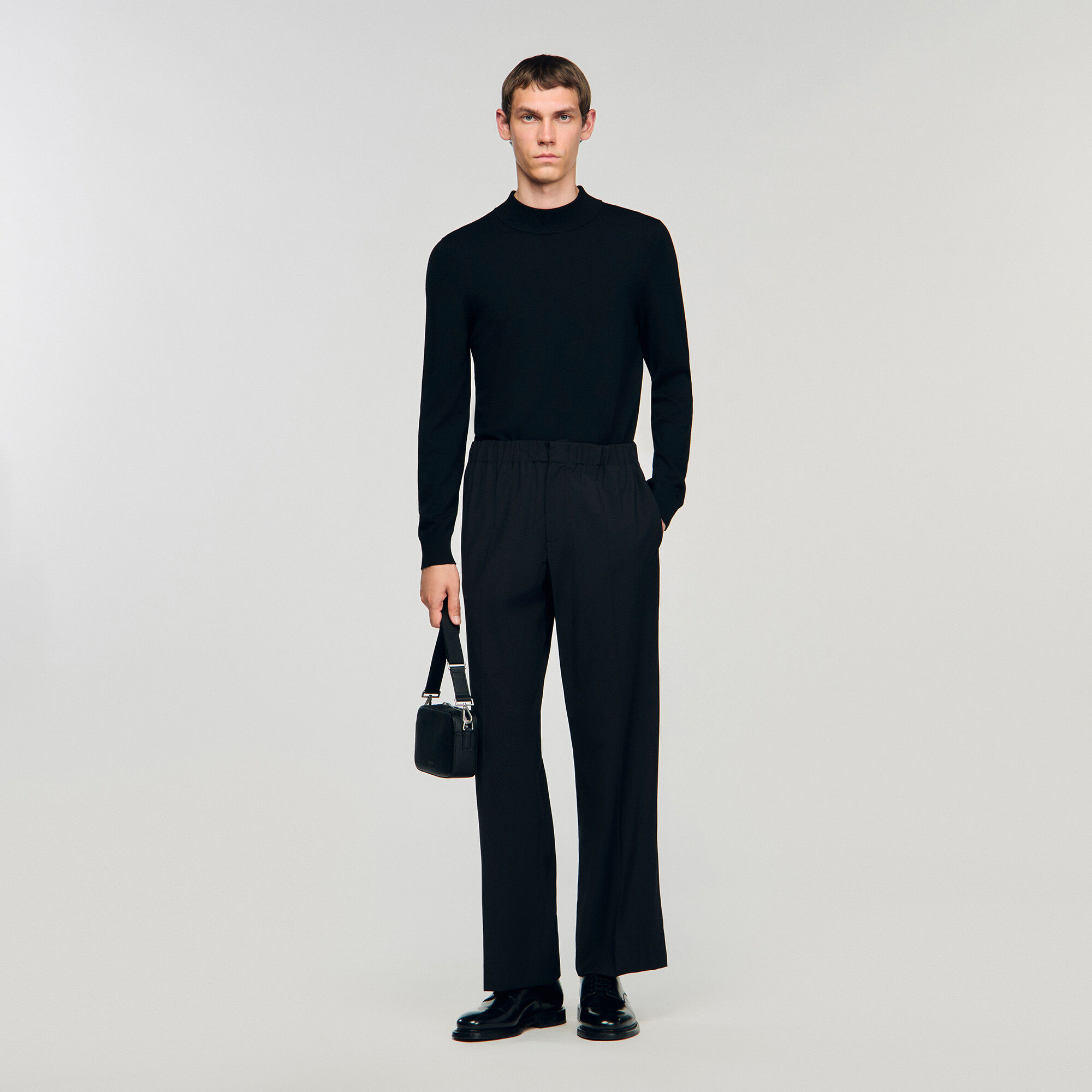 Pantaloni larghi