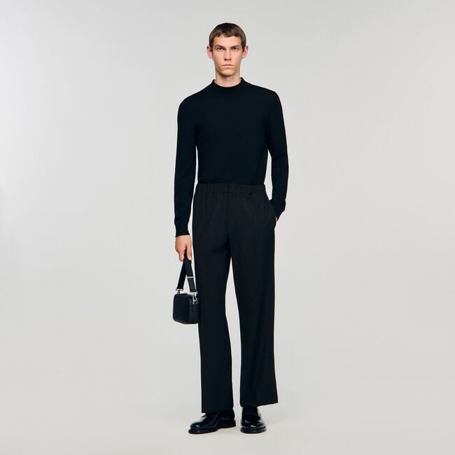 Pantaloni larghi