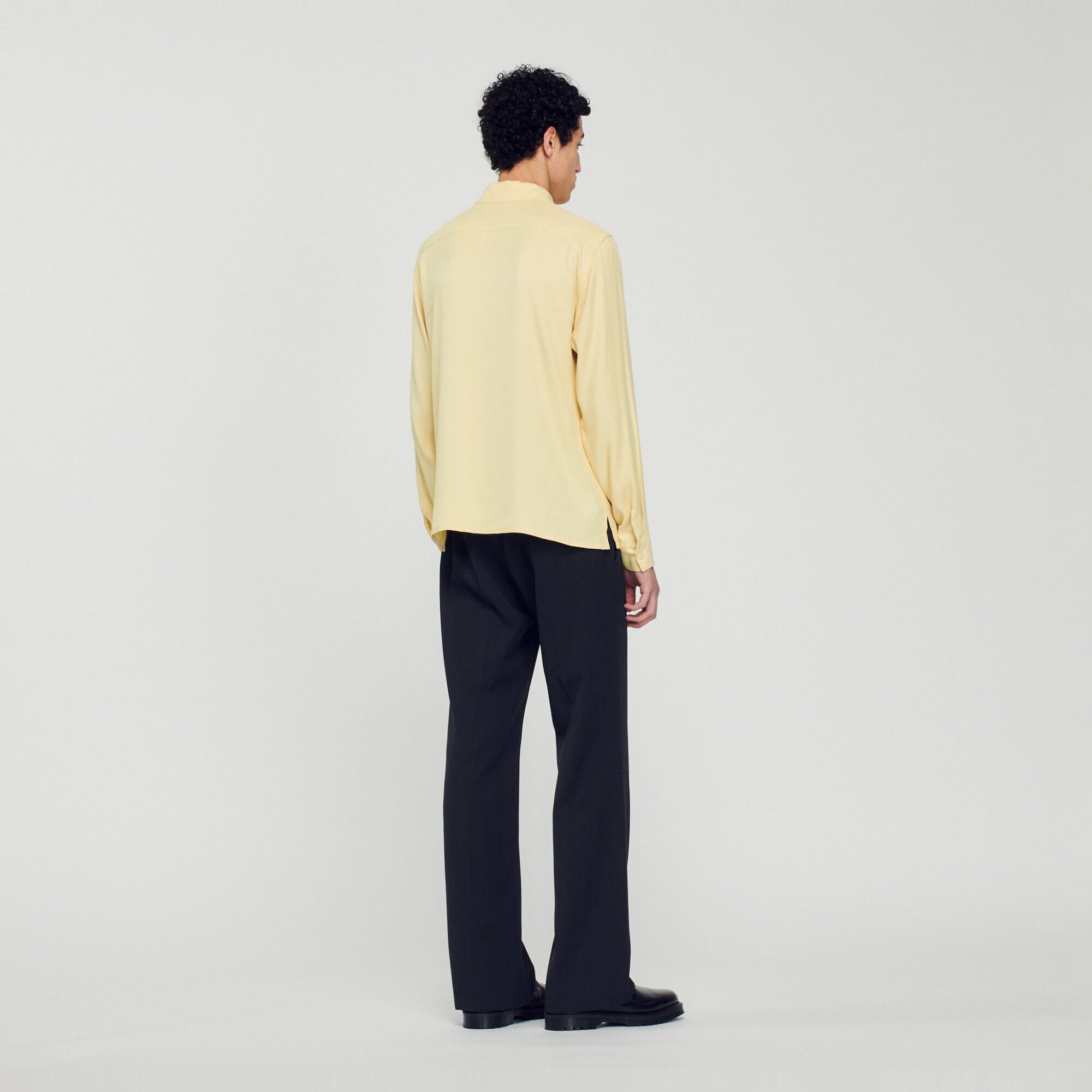 Camicia fluida con collo a pescecane
