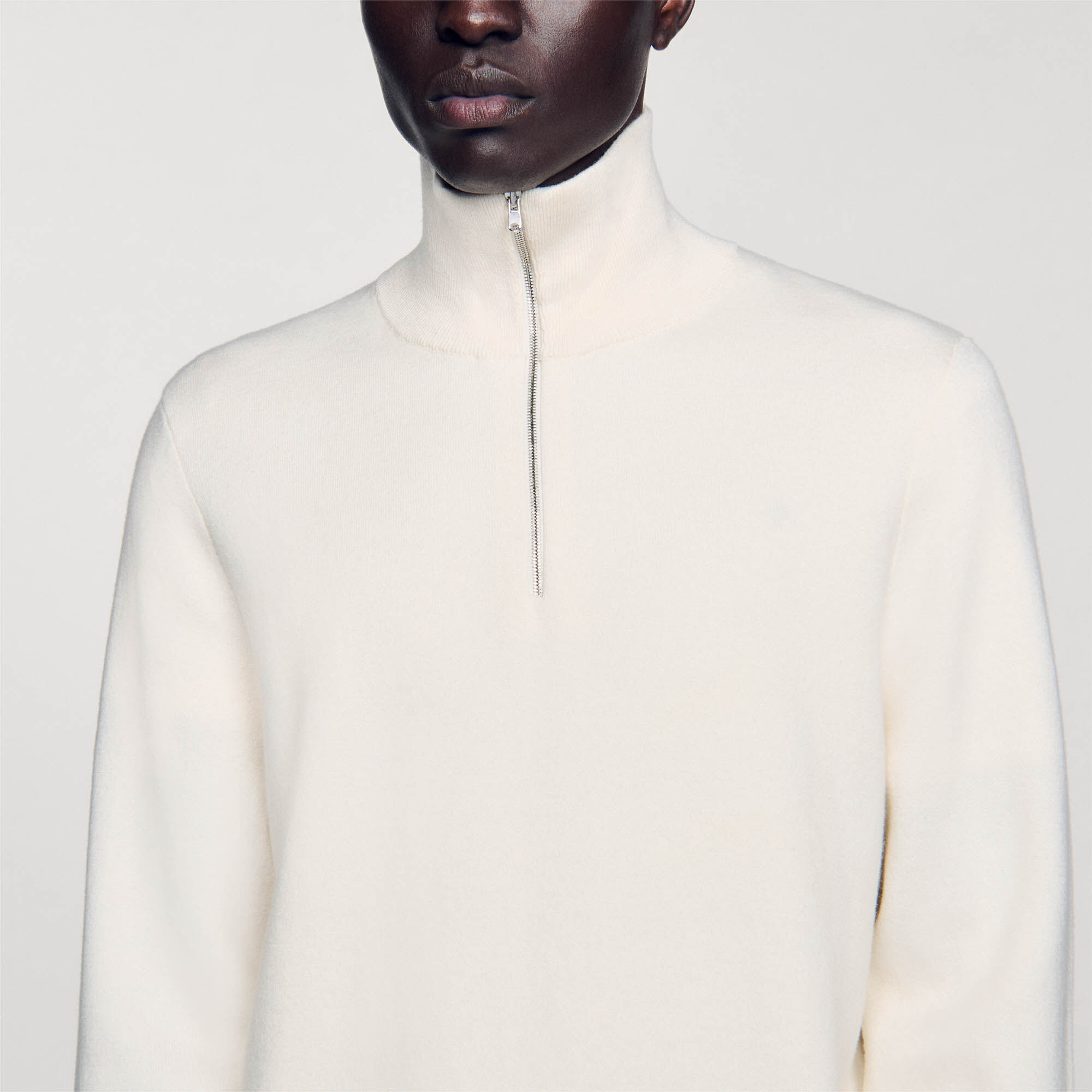 Maglione con collo alto e chiusura a zip