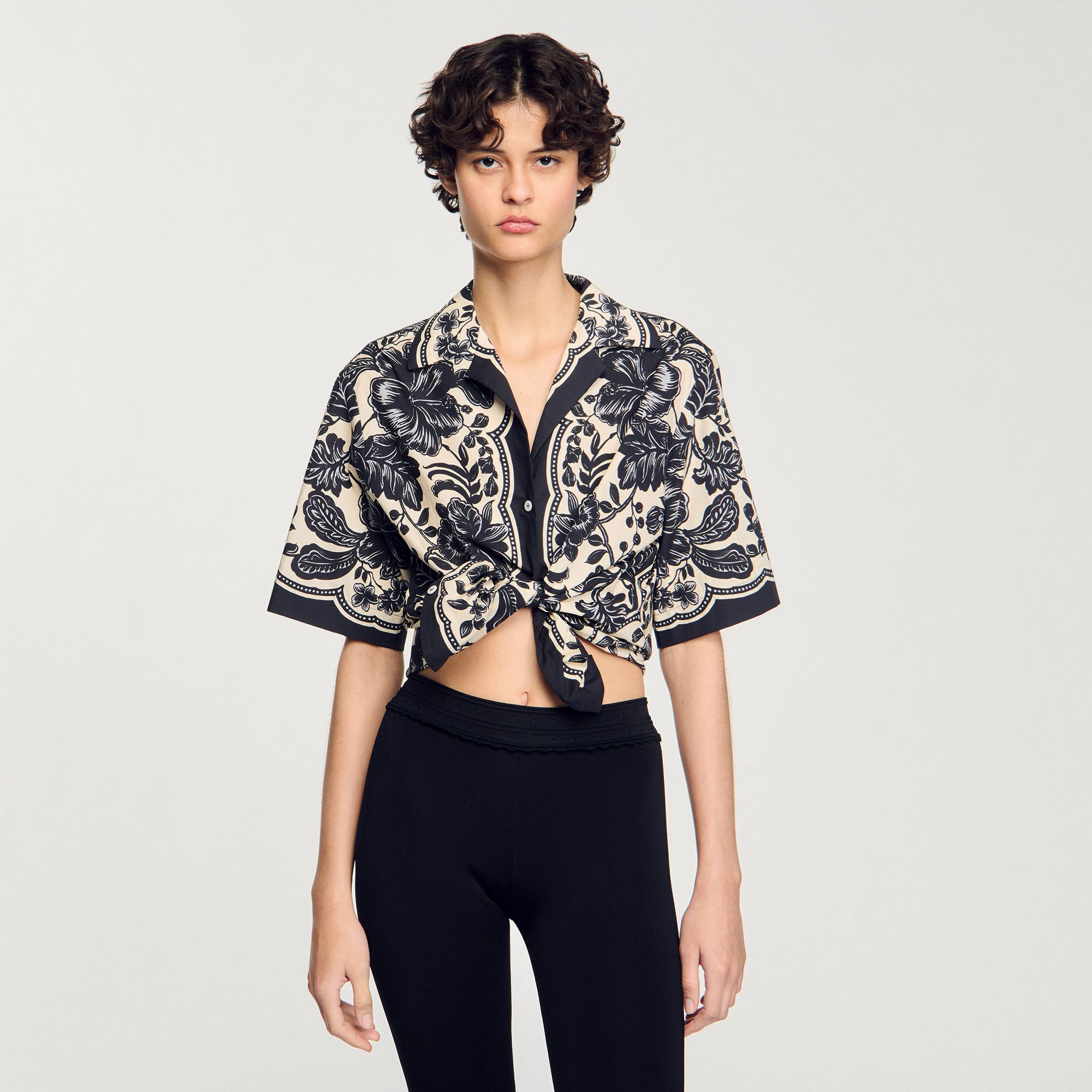 Camicia con stampa a fiori