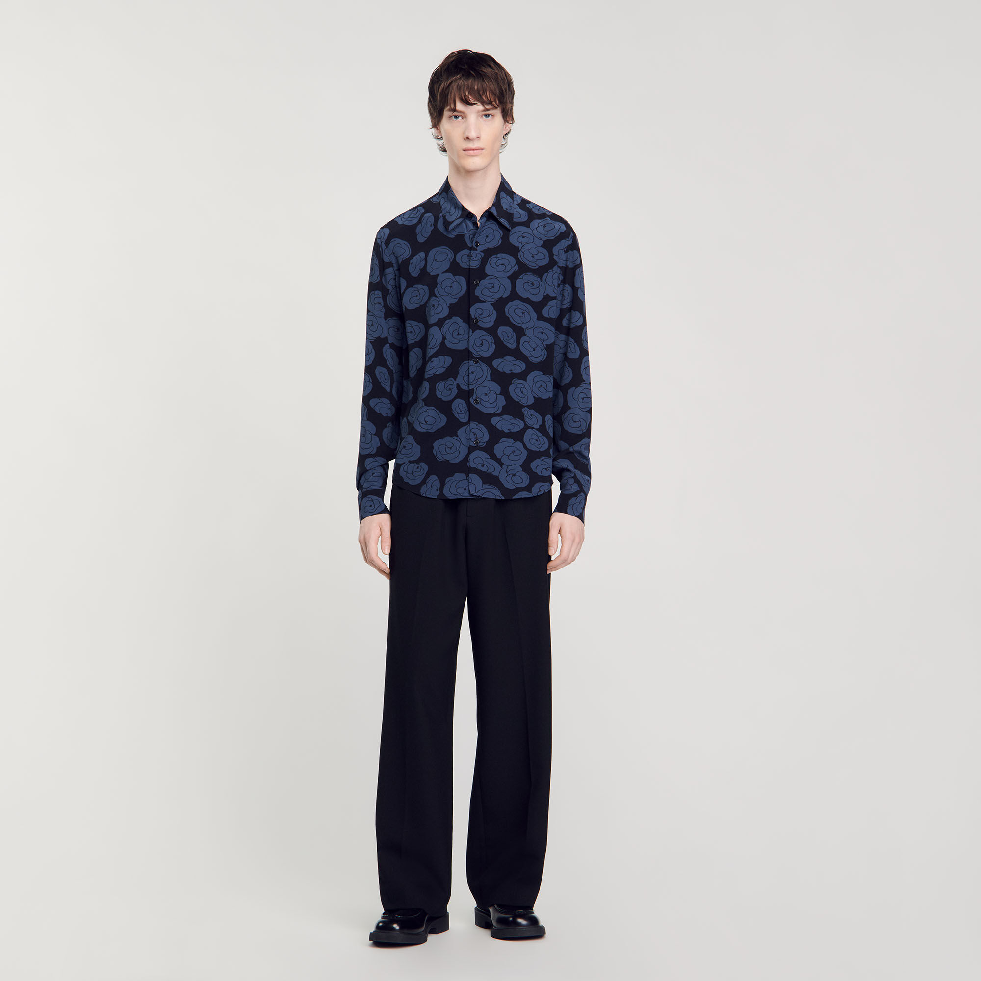 Camicia con stampa camelie