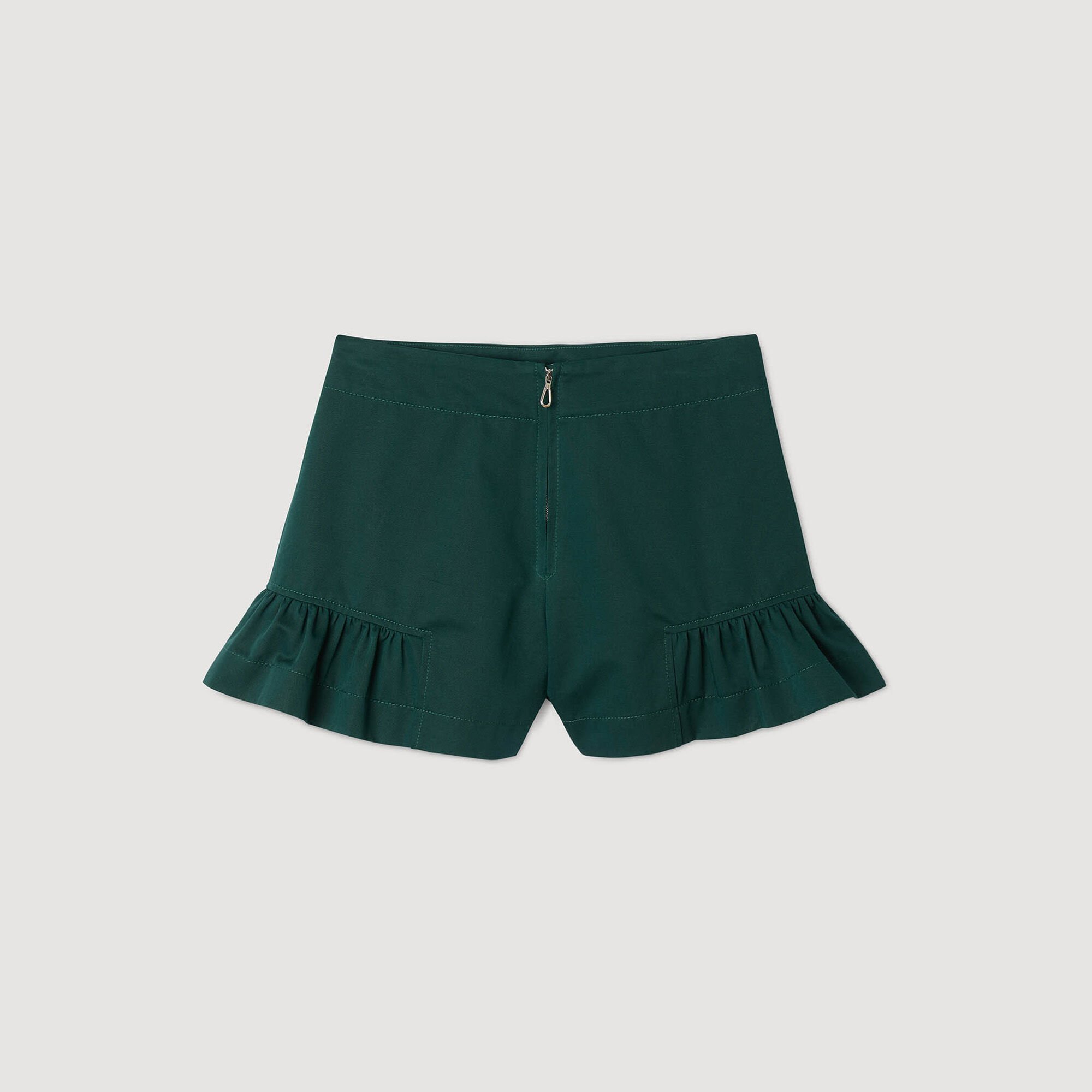 Shorts con volant