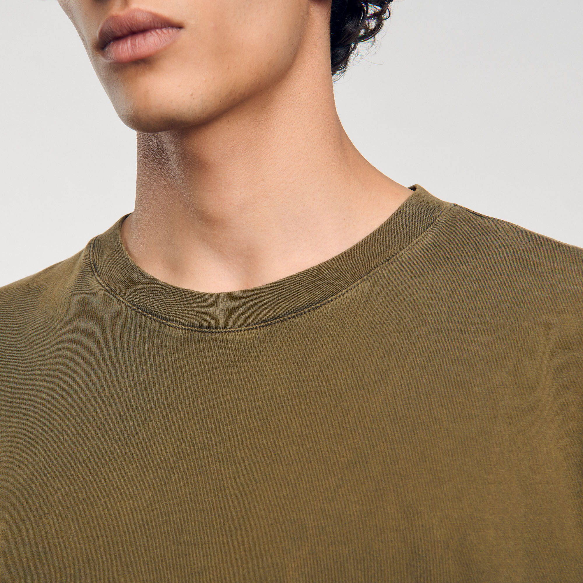 T-shirt con effetto délavé