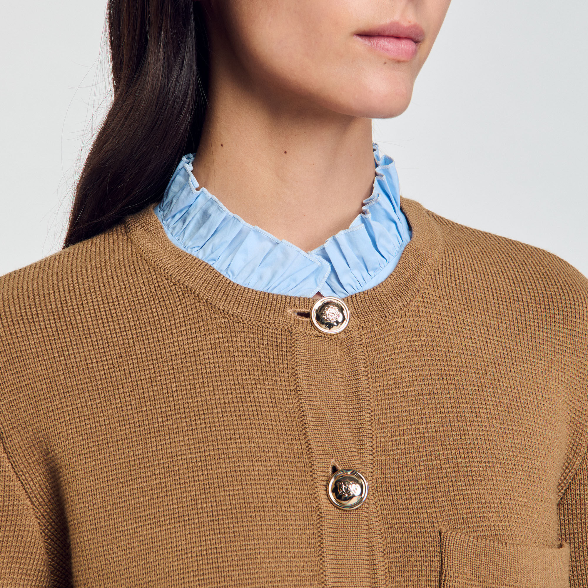 Cardigan con colletto dotato di volant
