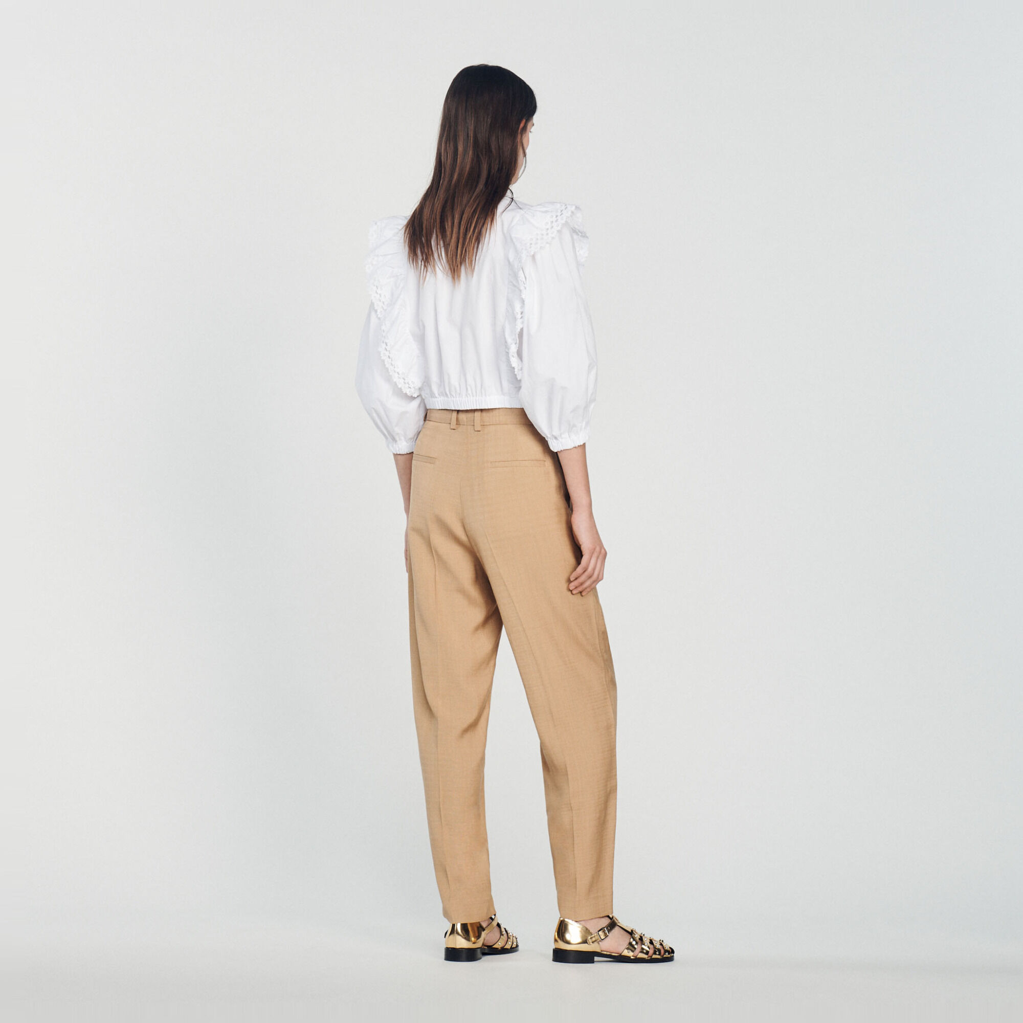 Pantaloni larghi