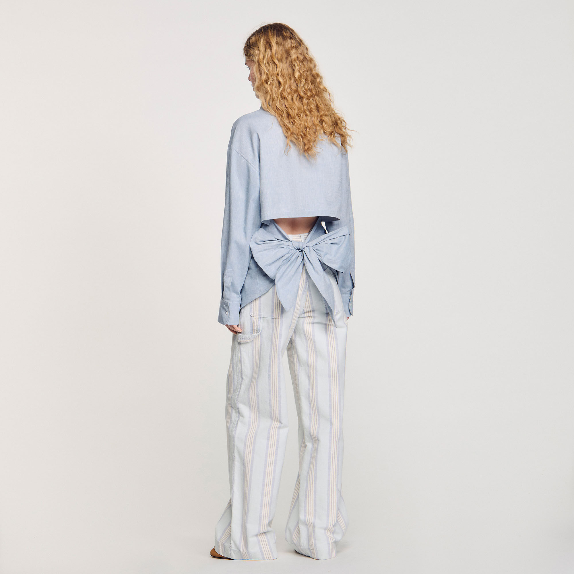 Camicia lunga con retro annodato