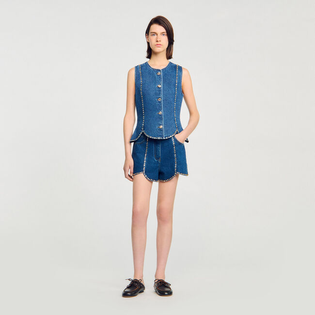 Top in denim decorato con strass