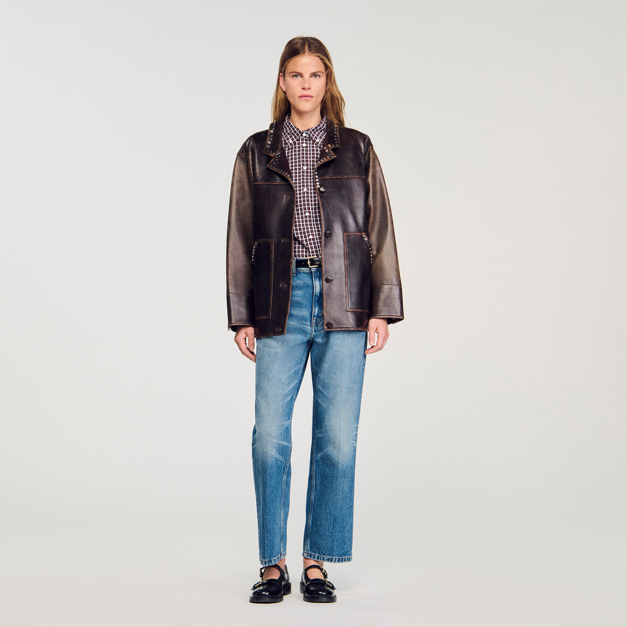 Giubbotto oversize borchiato in pelle