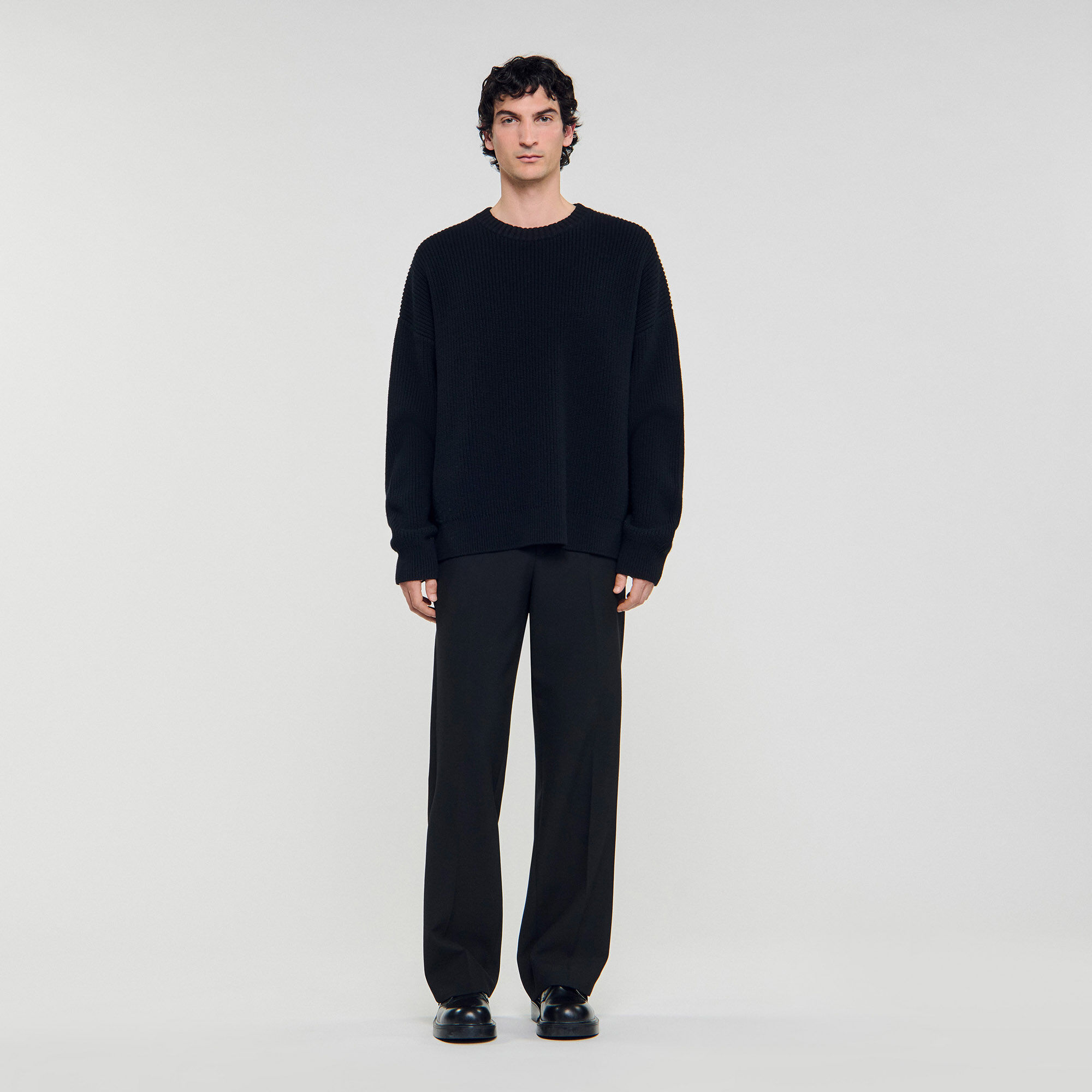 Maglione a coste in maglia
