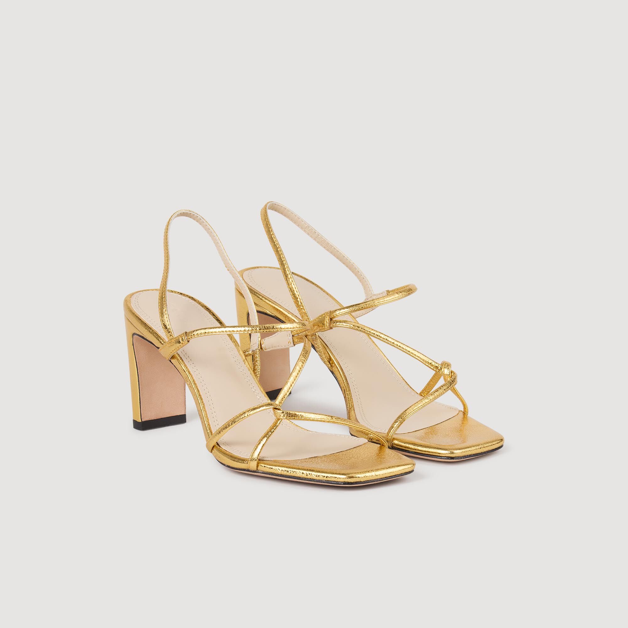 Sandali in pelle goffrata