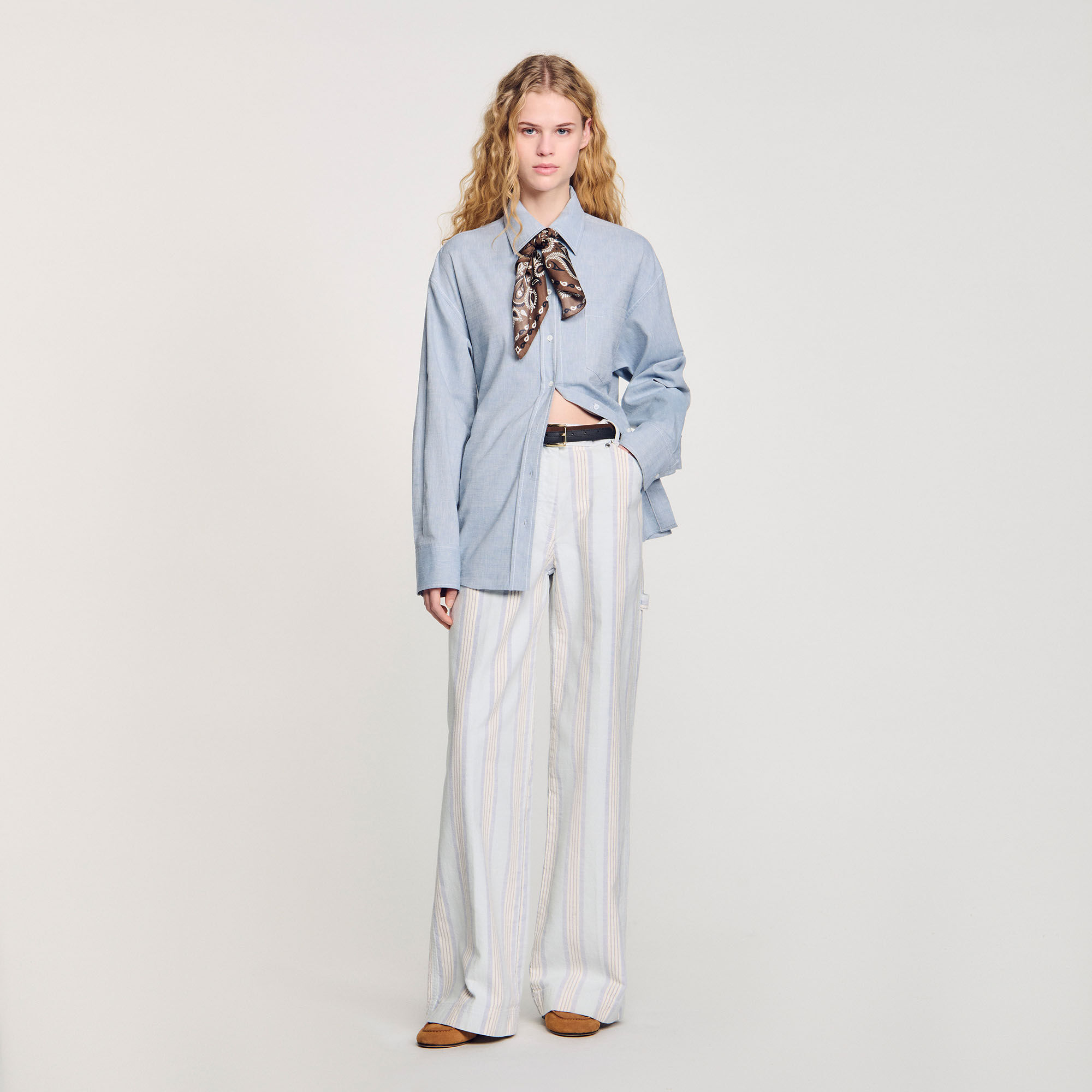 Camicia lunga con retro annodato