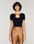 Maglione con collo traforato
