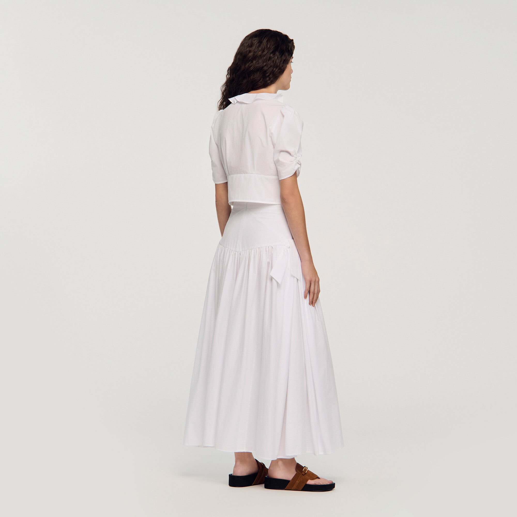 Top corto con volant