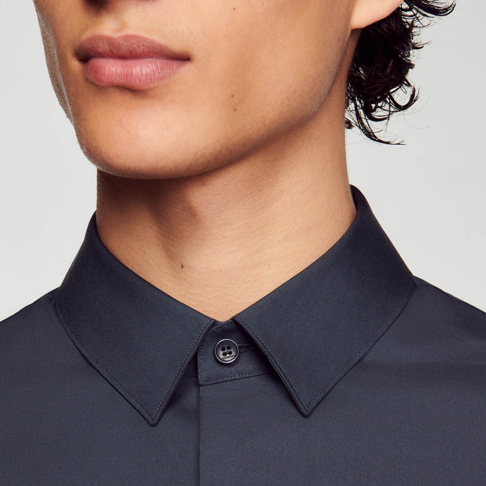 Camicia aderente in cotone stretch