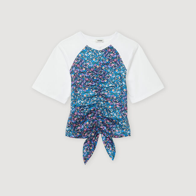 T-shirt con foulard aperta sul retro