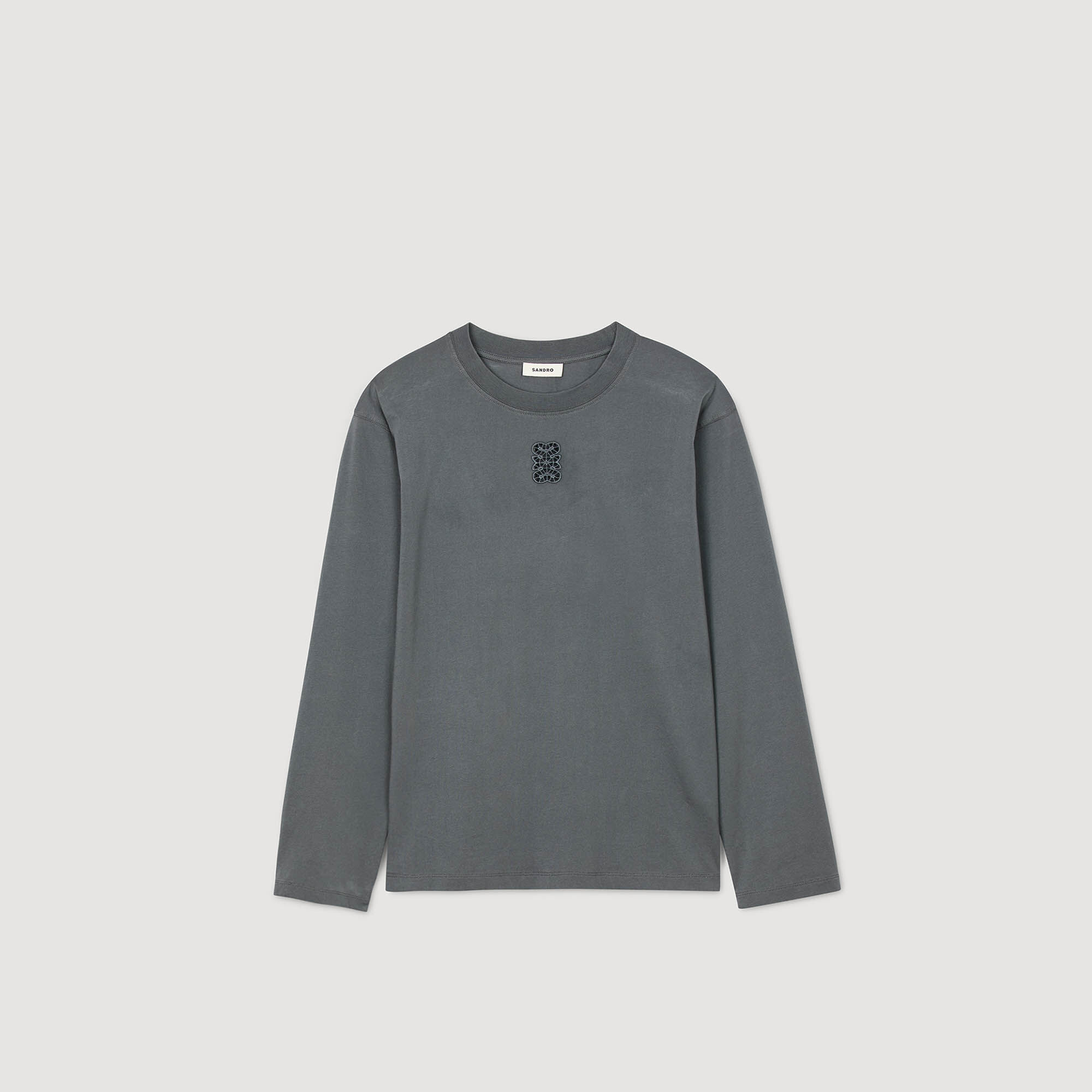T-shirt con ricamo