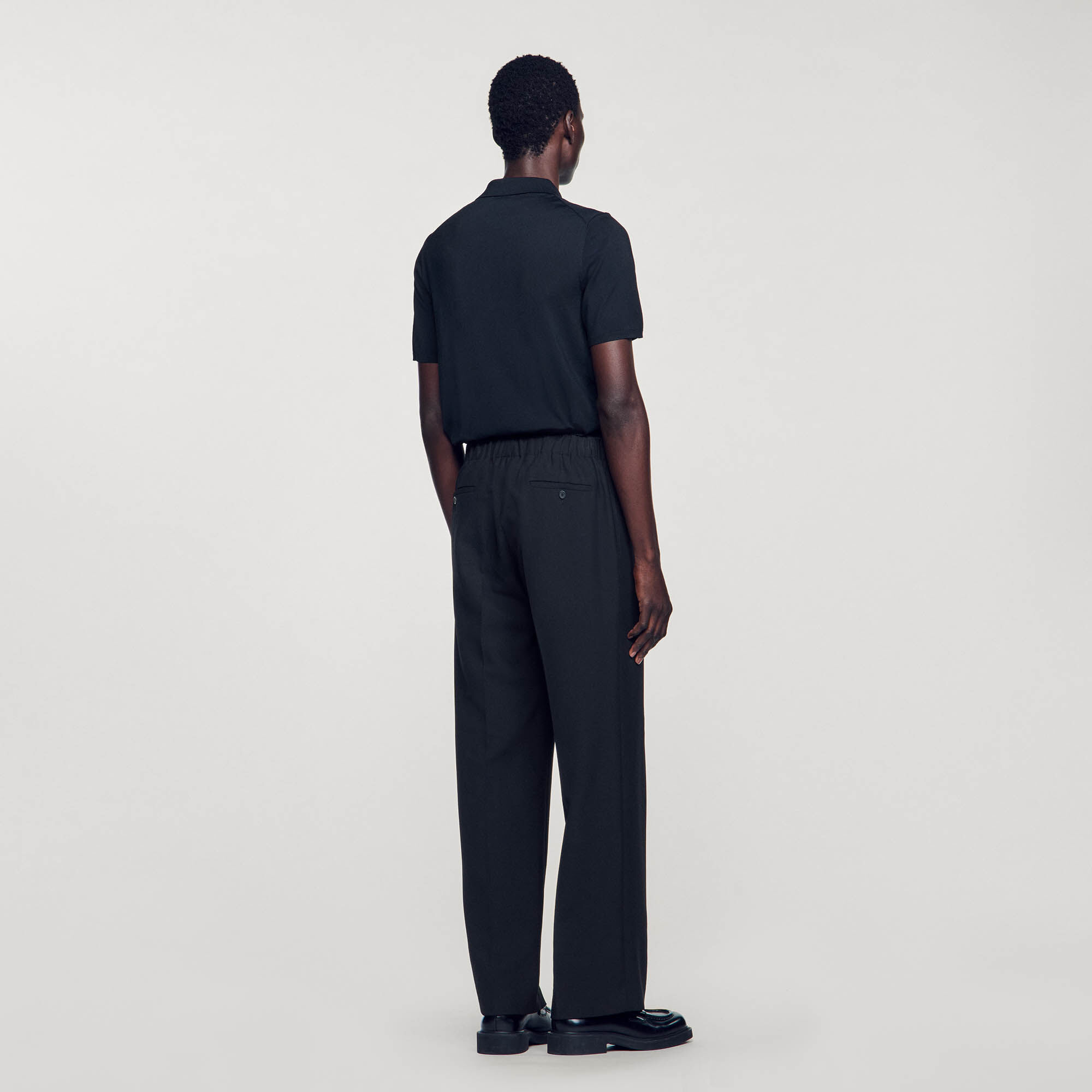Pantaloni larghi
