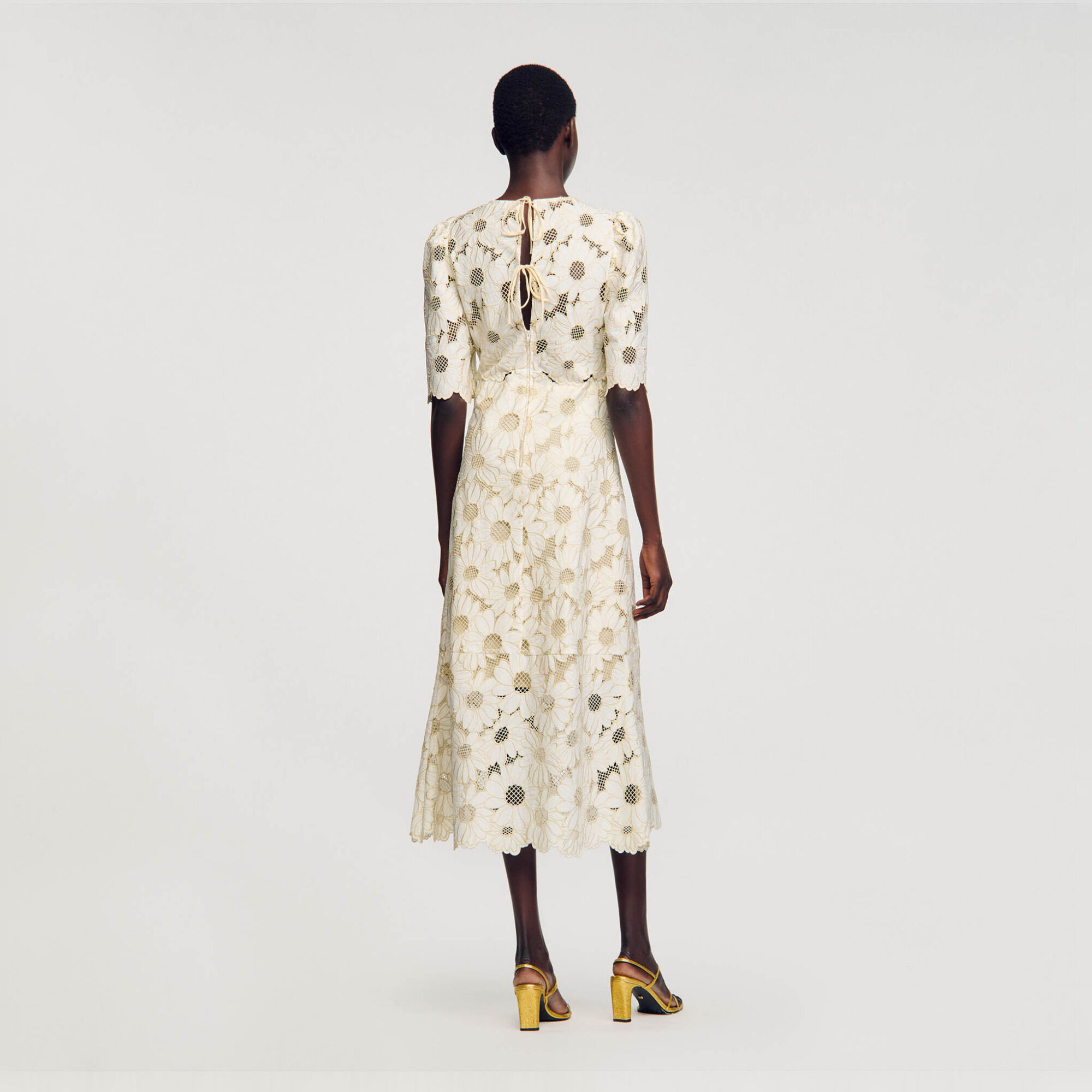 Abito lungo ricamato