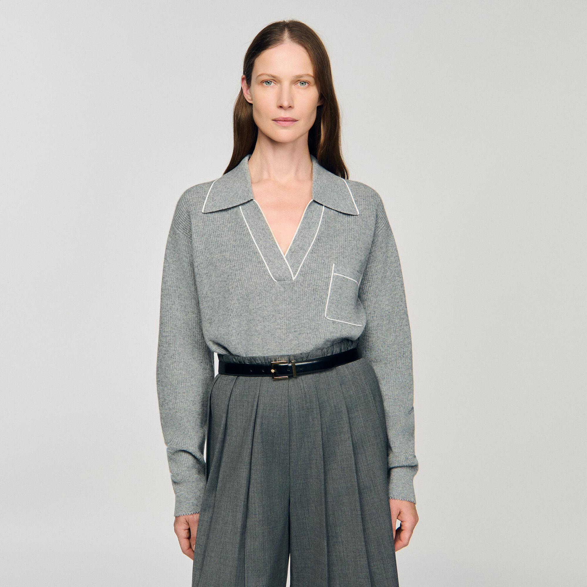 Maglione con colletto a polo aperto