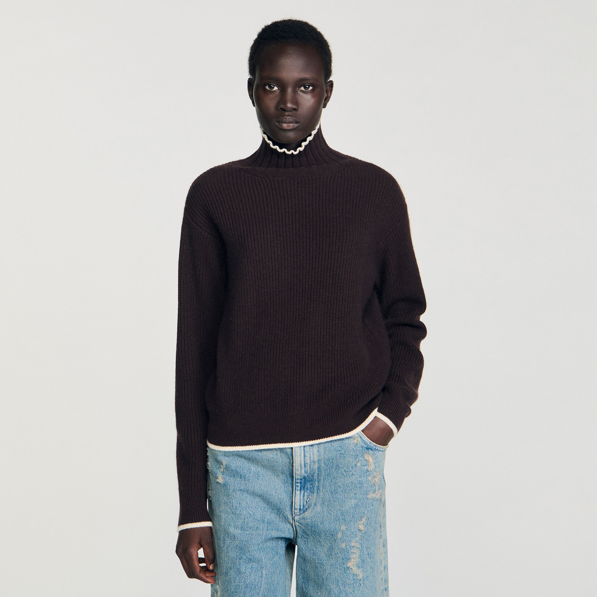 Maglione con collo alto