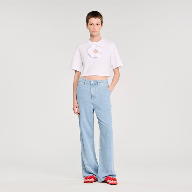 T-shirt con dettaglio volant