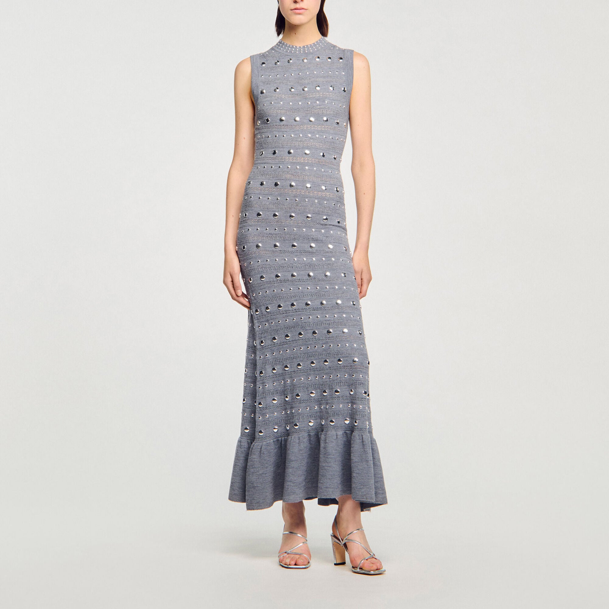 Abito lungo in maglia ornata con borchie - Donna | Sandro