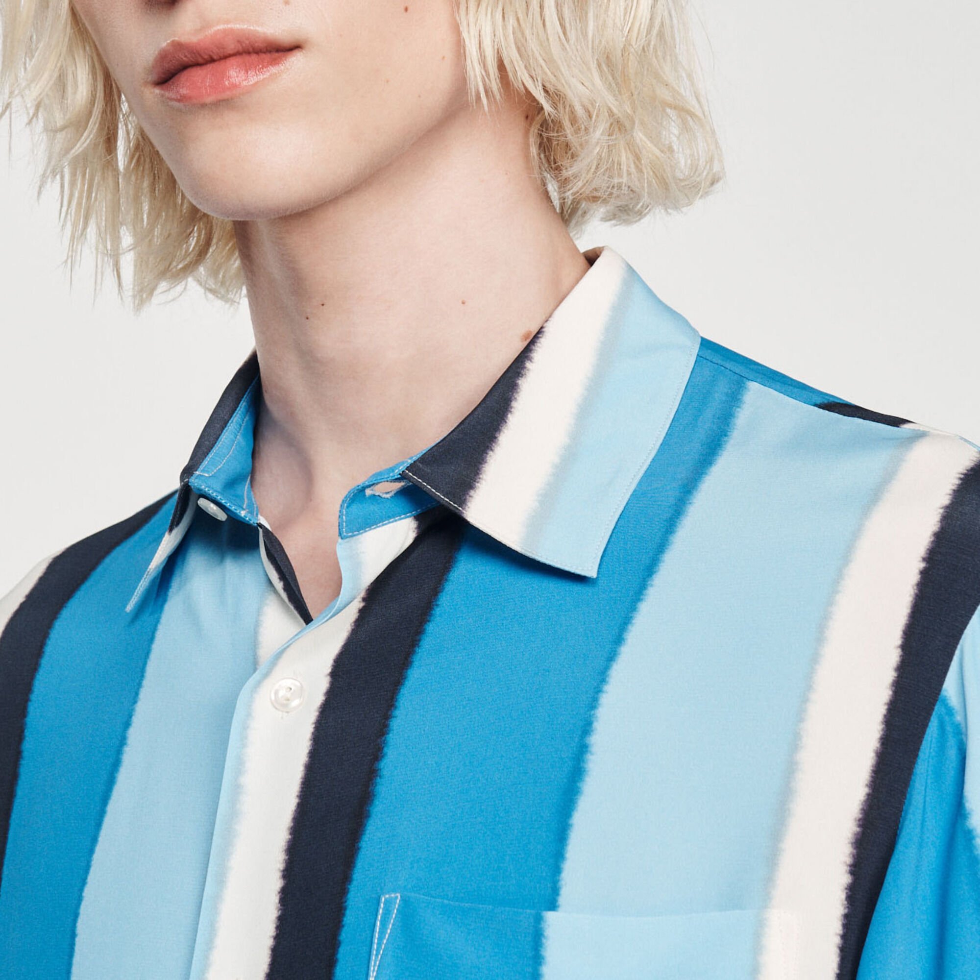 Camicia fluida a righe a maniche corte