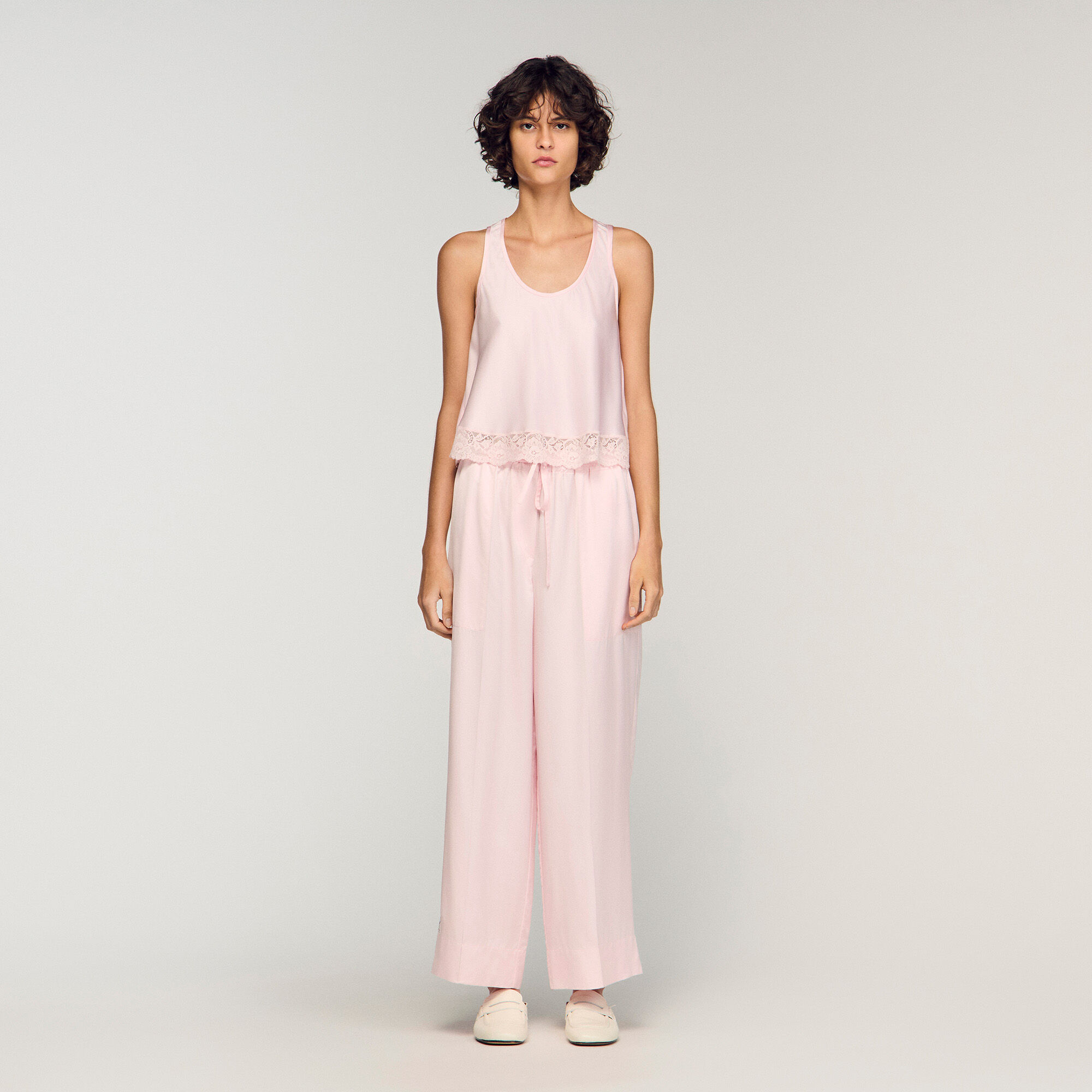 Pantaloni larghi satinati