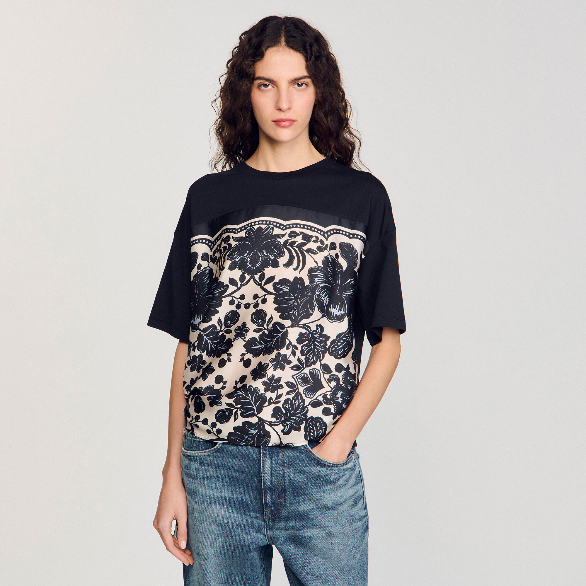 T-shirt con stampa a fiori