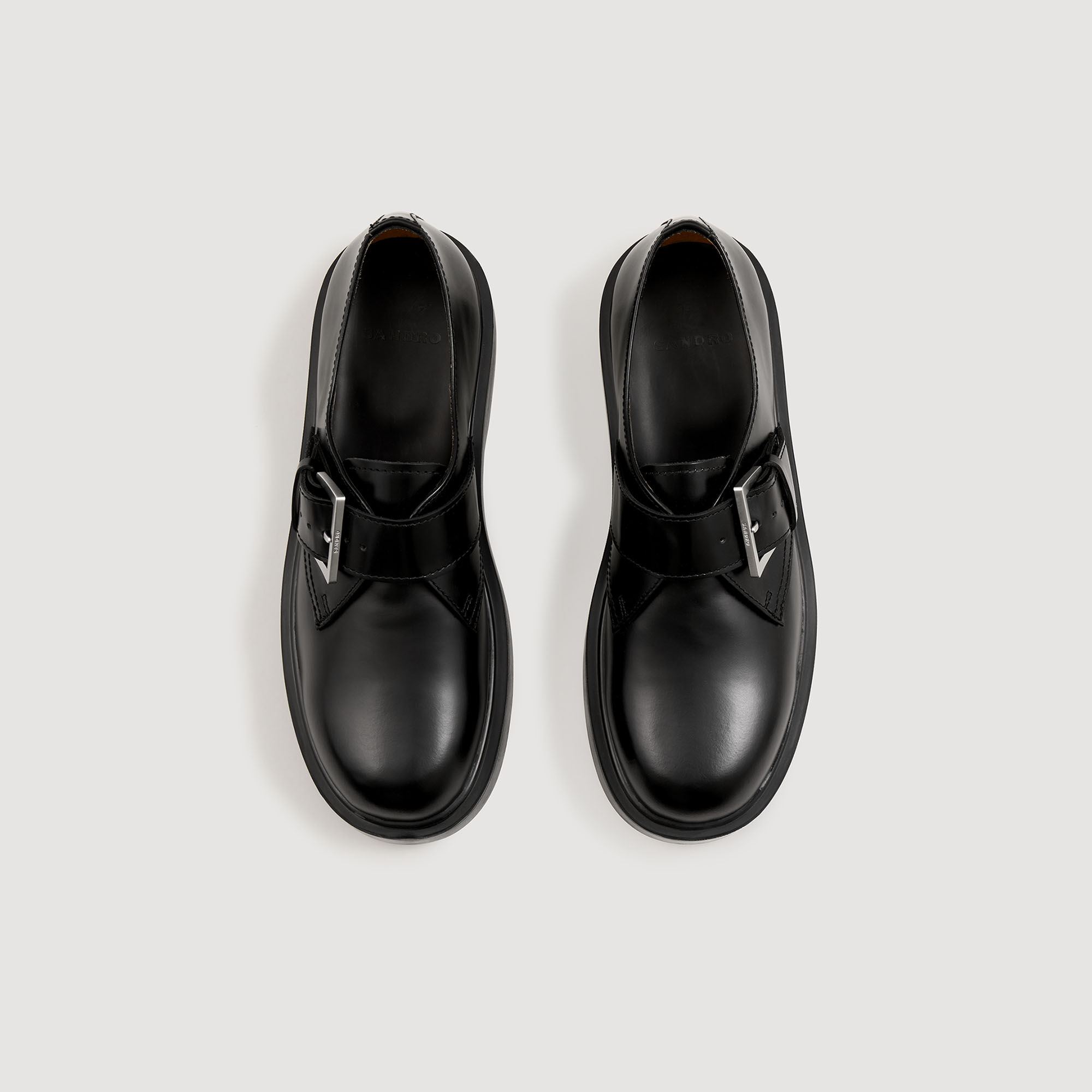 Derby in pelle lucida