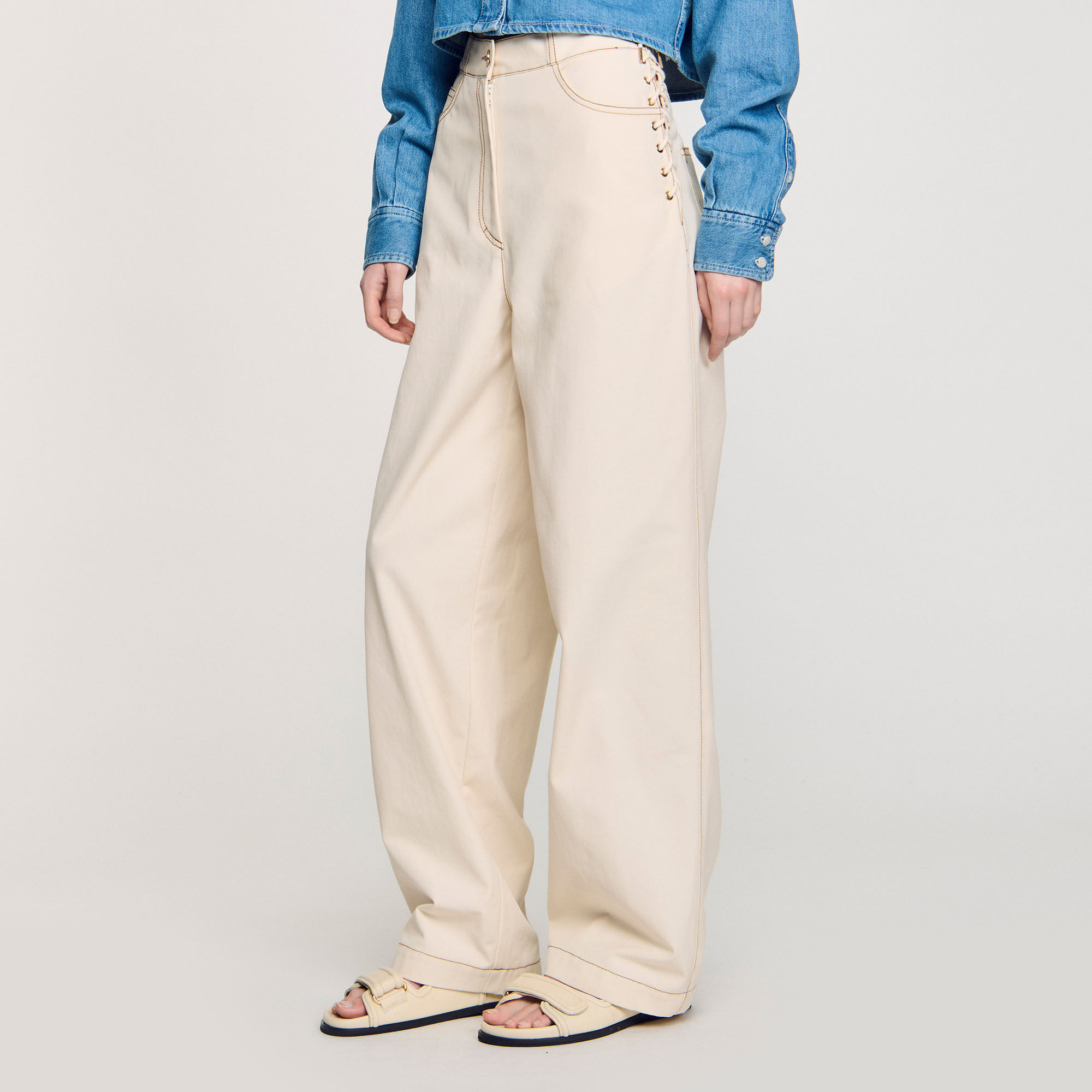 Jeans con laccetti