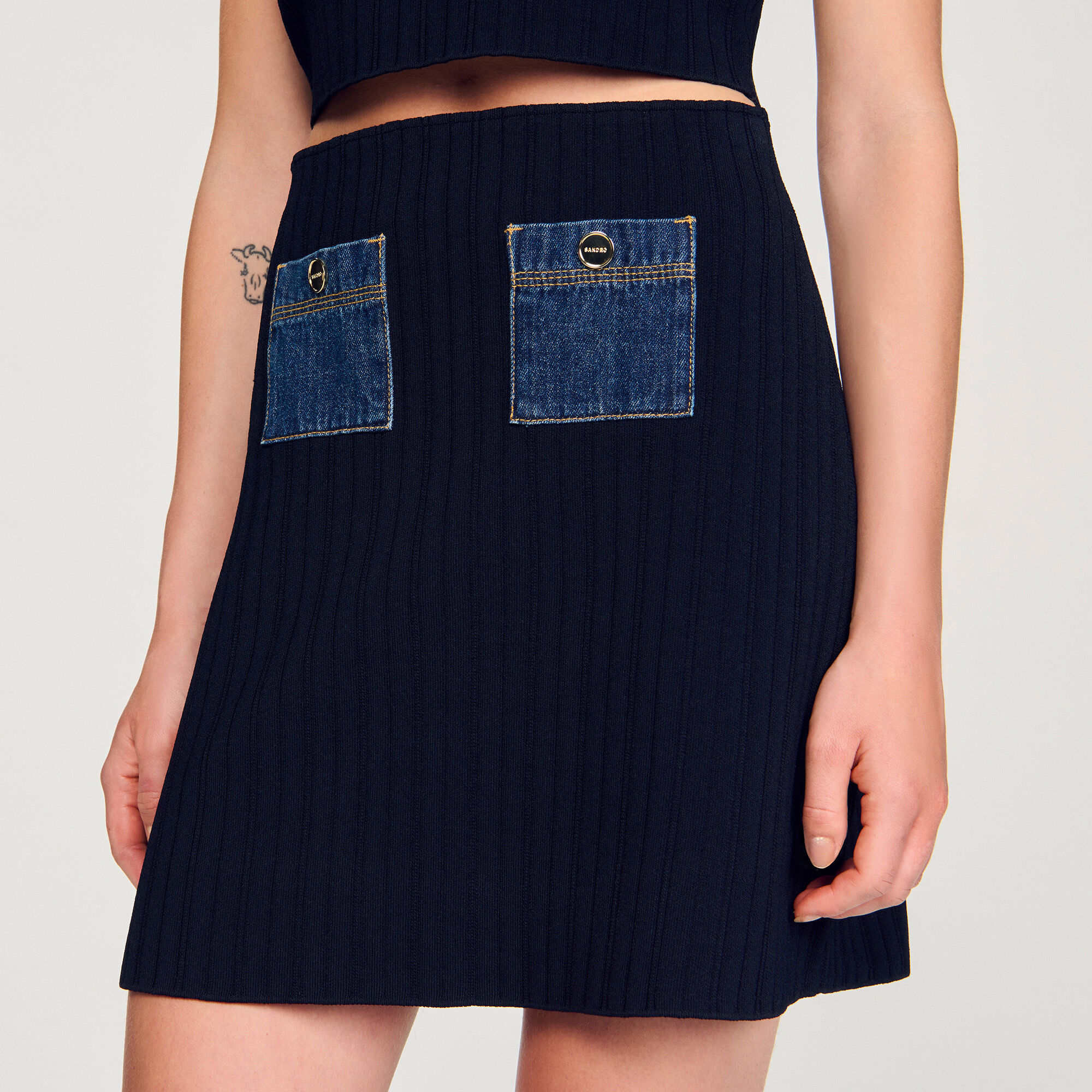Gonna corta in maglia e denim Gonna corta in maglia e denim