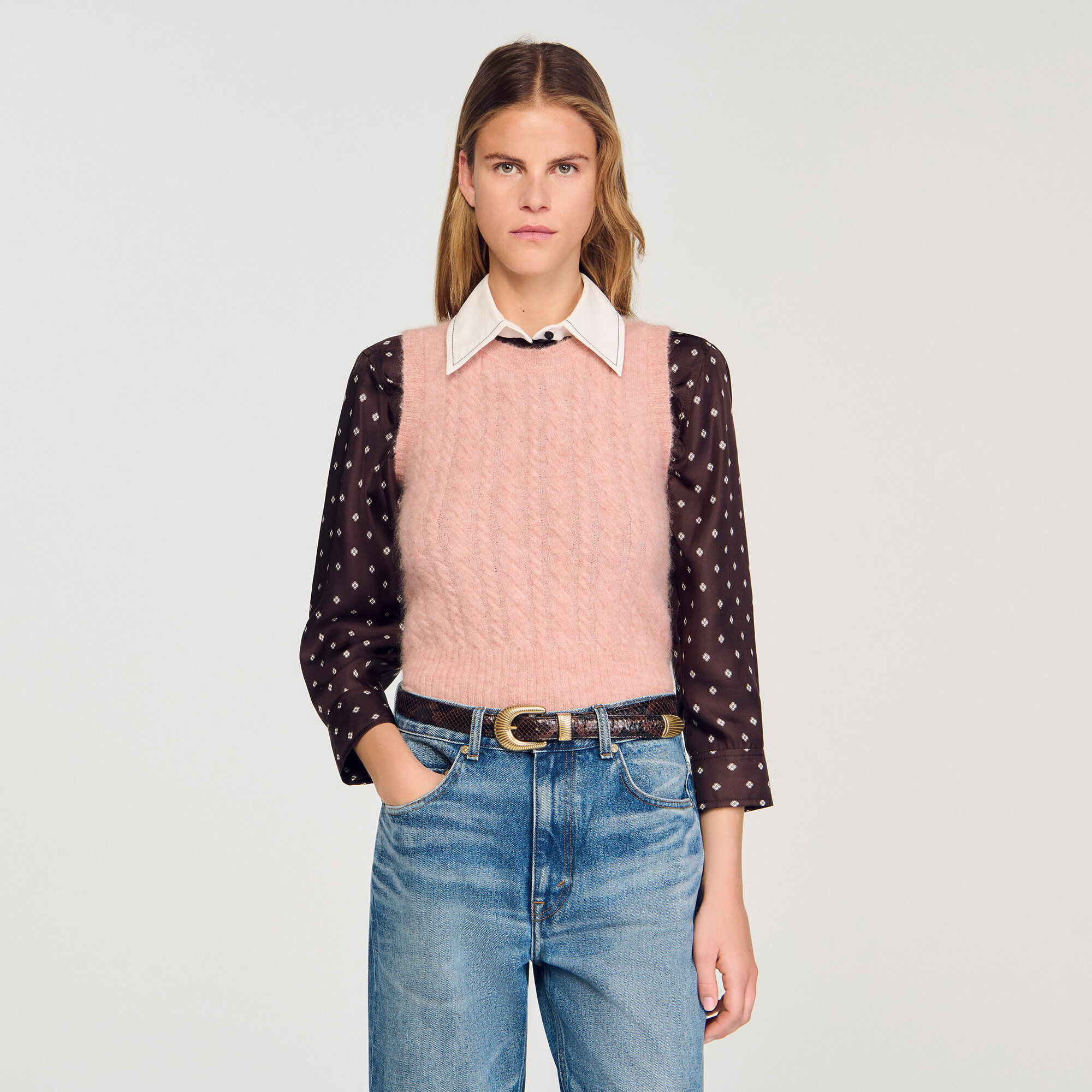 Maglione smanicato ritorto