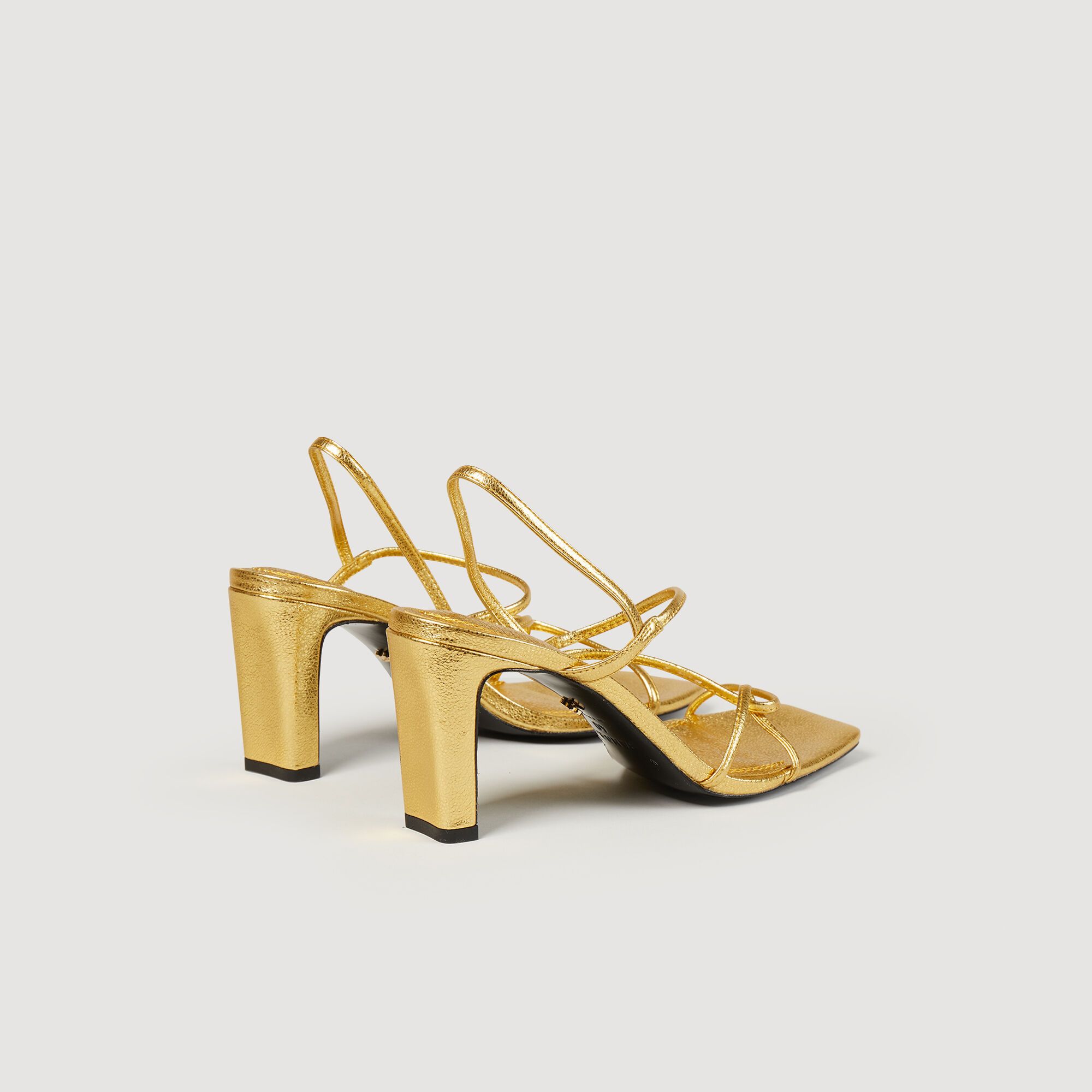 Sandali in pelle goffrata