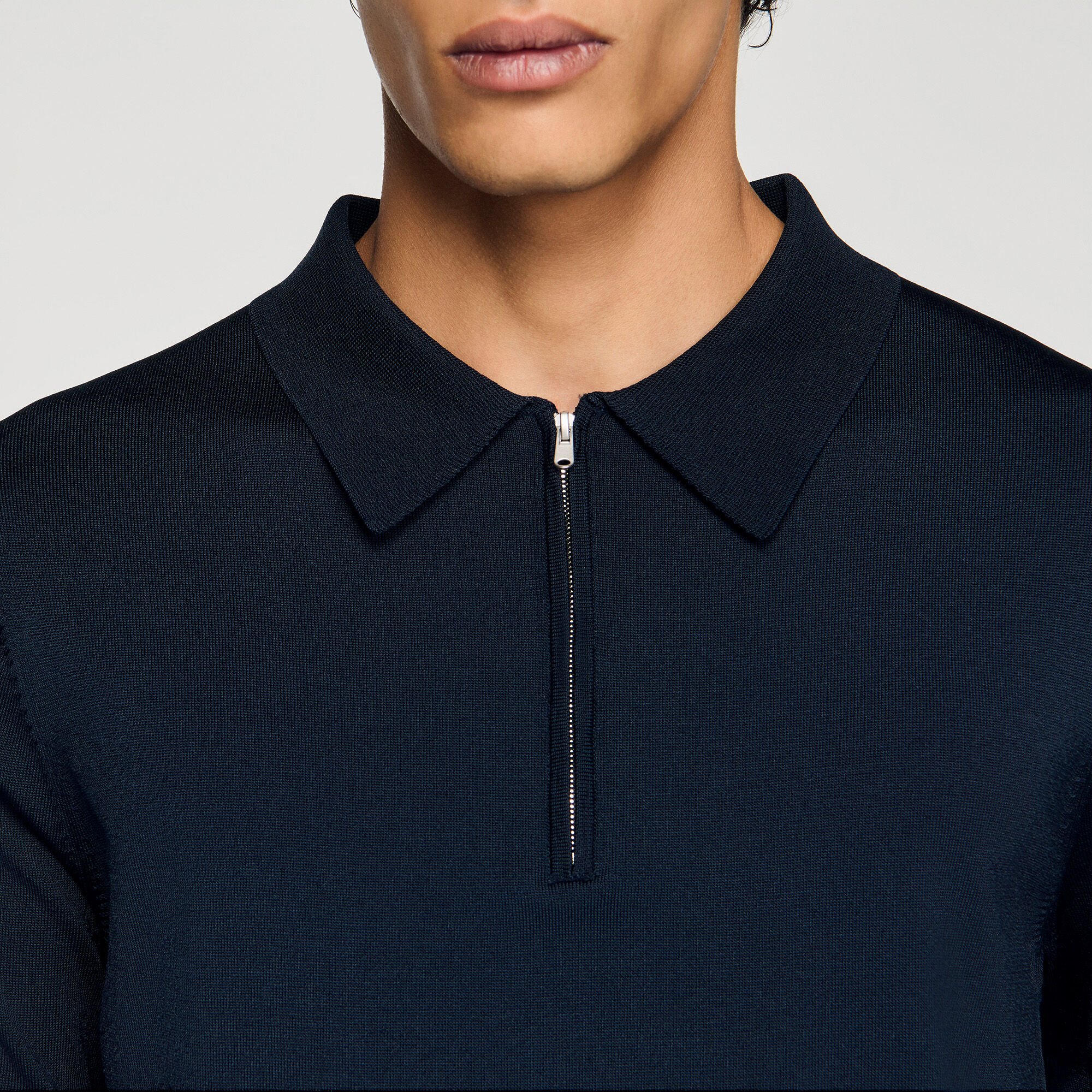 Polo in maglia con colletto con zip