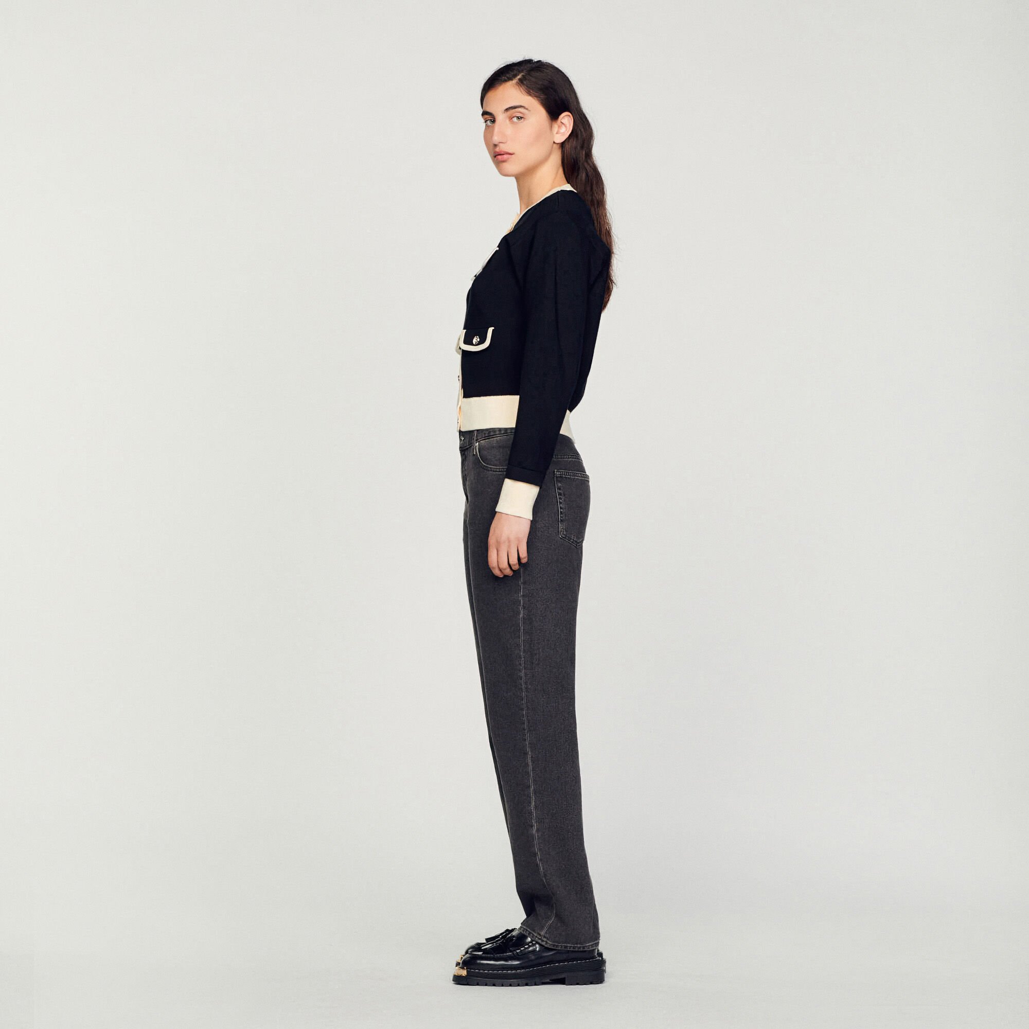 Cardigan bicolore con bottoni