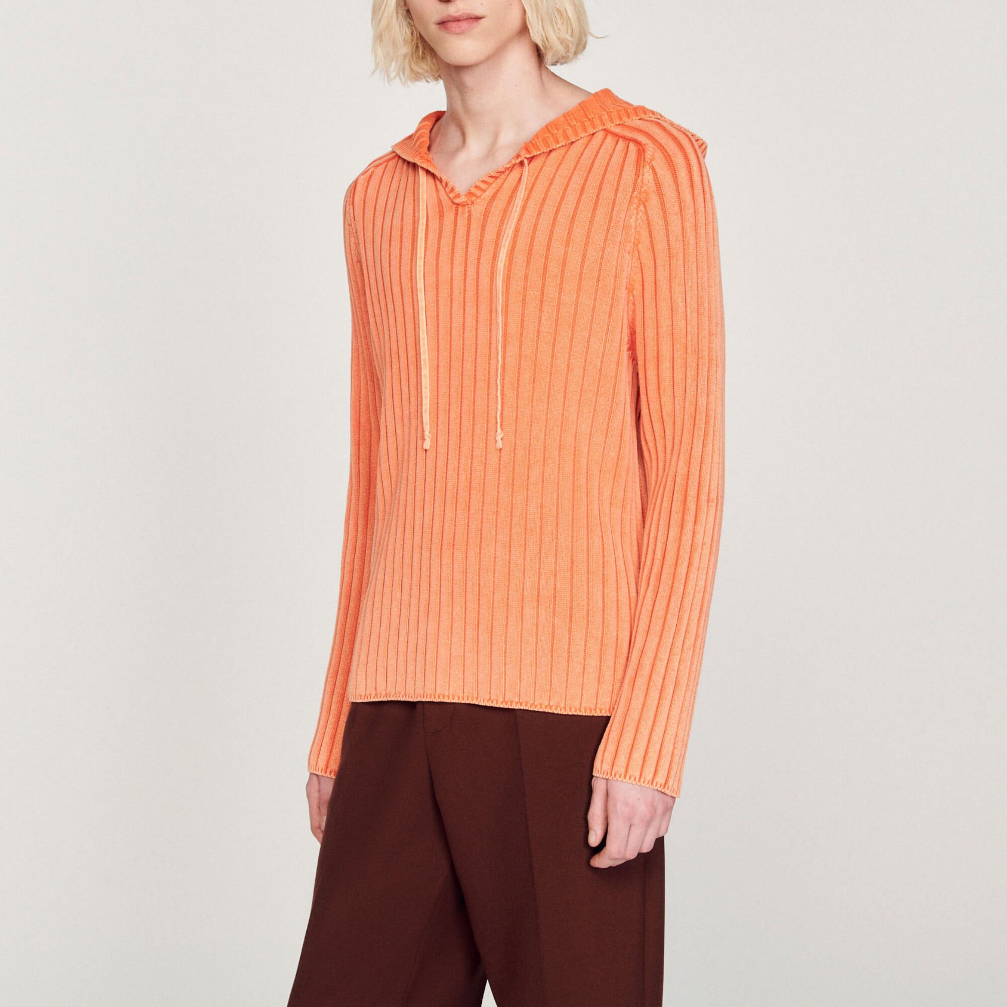 Felpa con cappuccio in maglia délavé