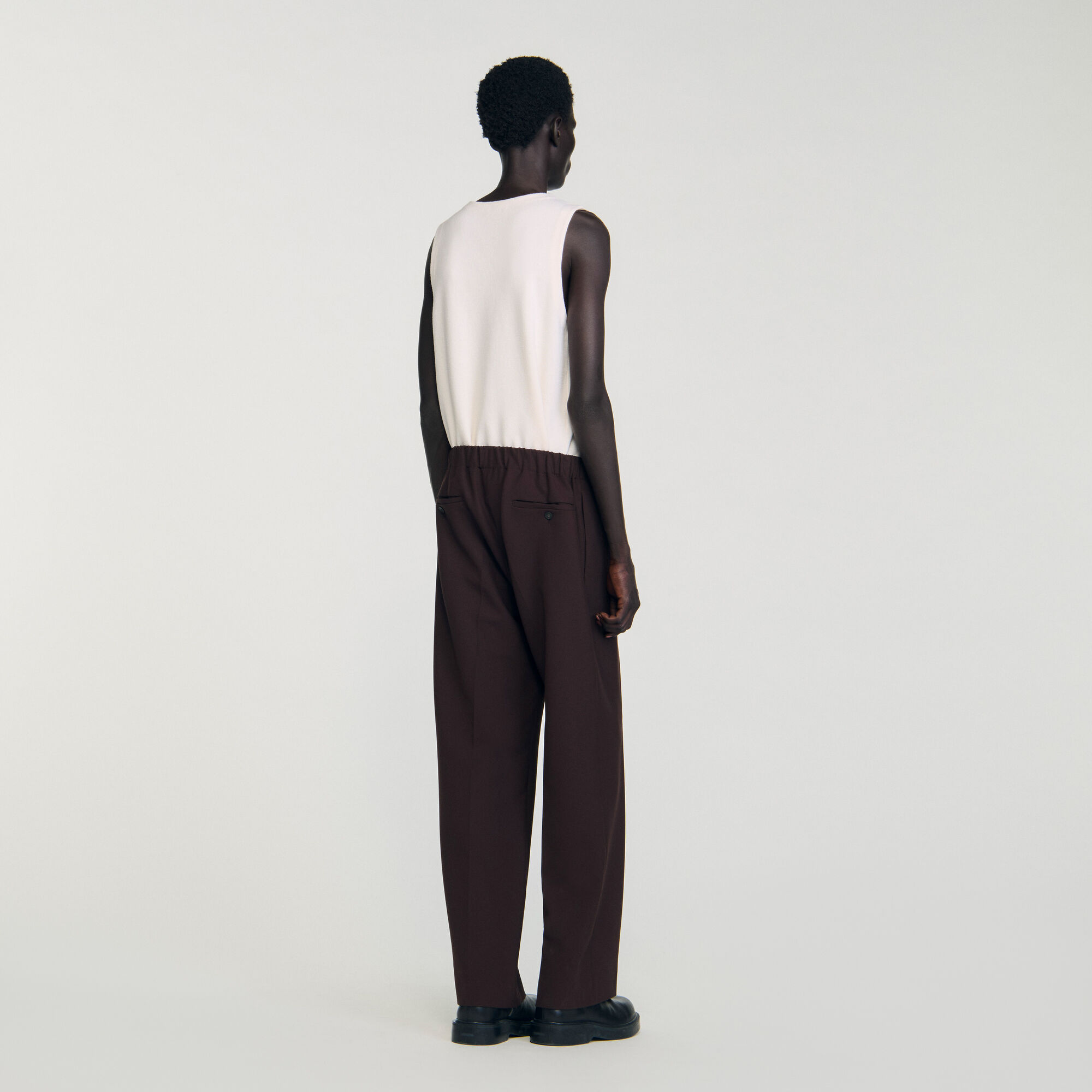 Pantaloni larghi