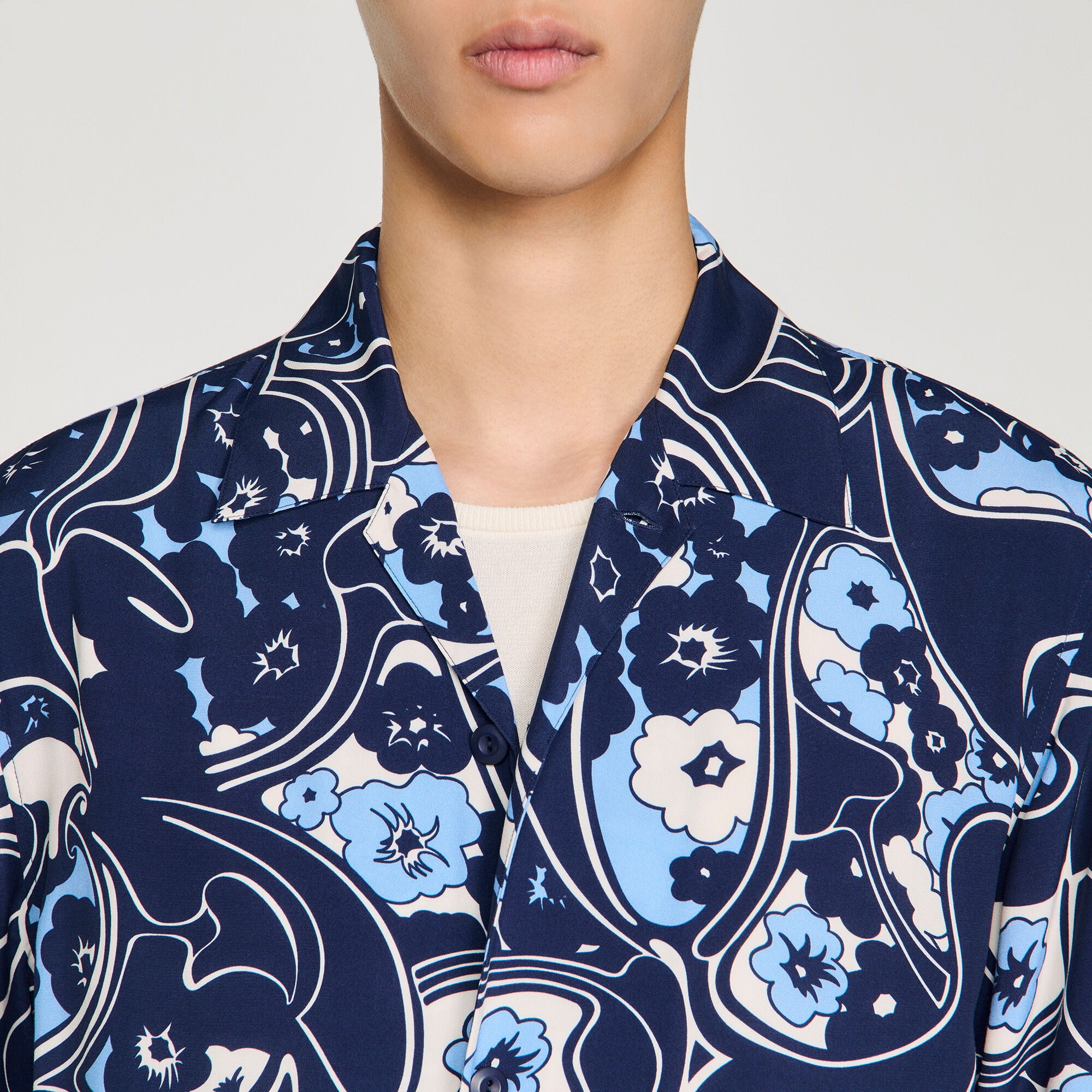 Camicia fluida stampa collo aperto