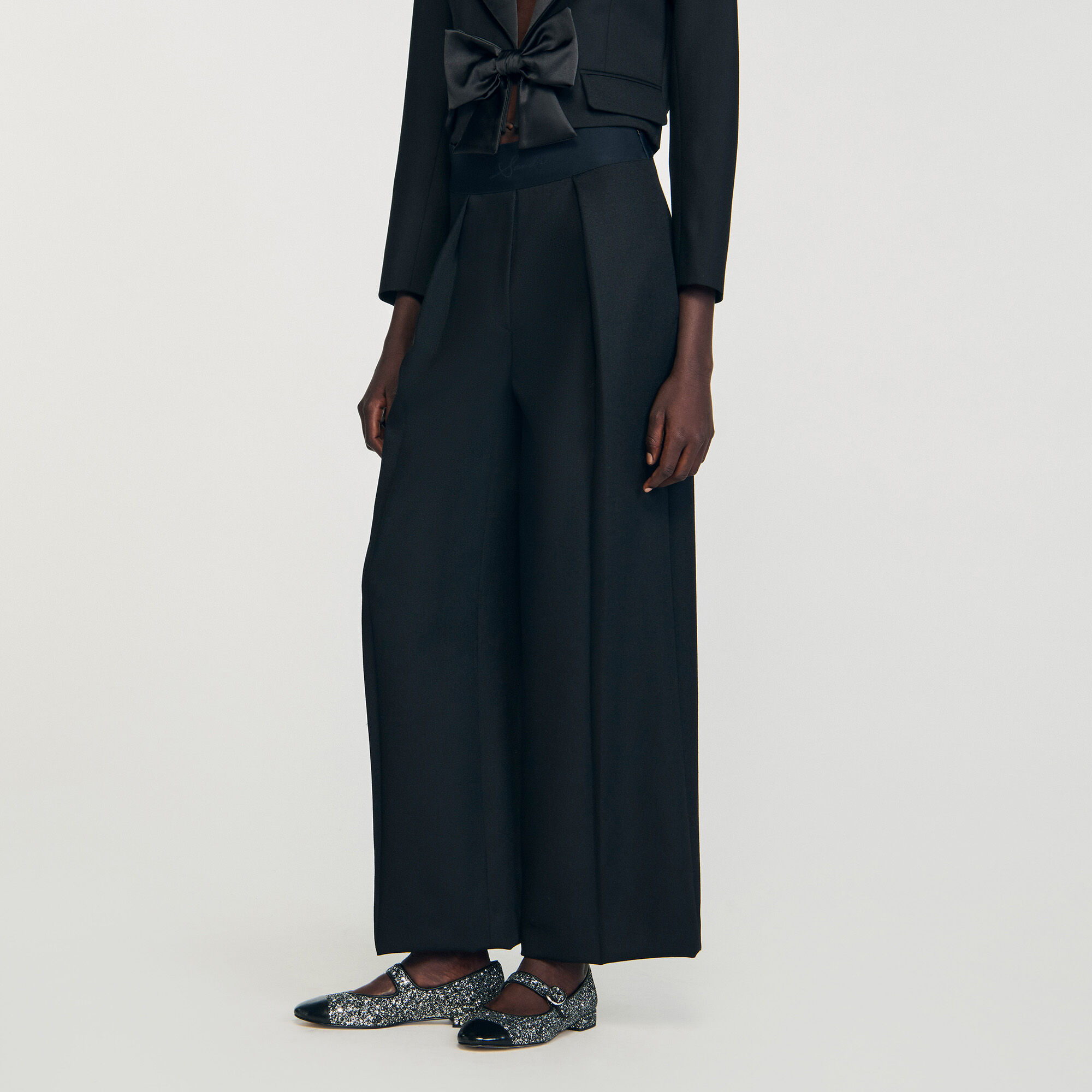 Pantaloni larghi a vita elastica