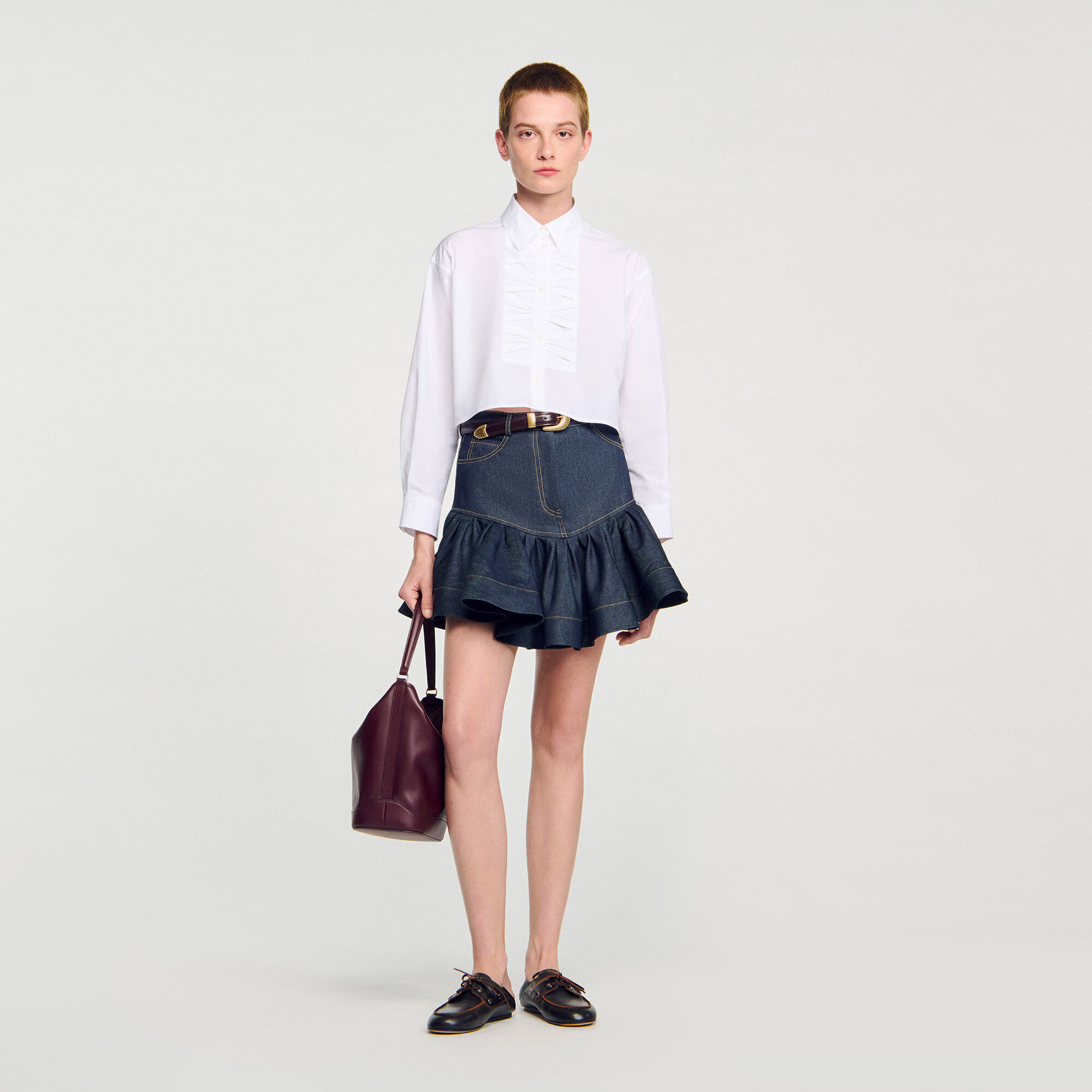 Camicia corta con dettagli nodo
