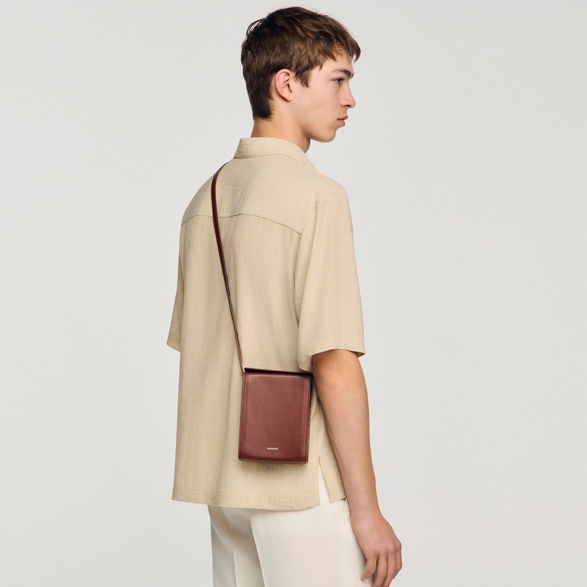 Portatelefono in pelle con logo