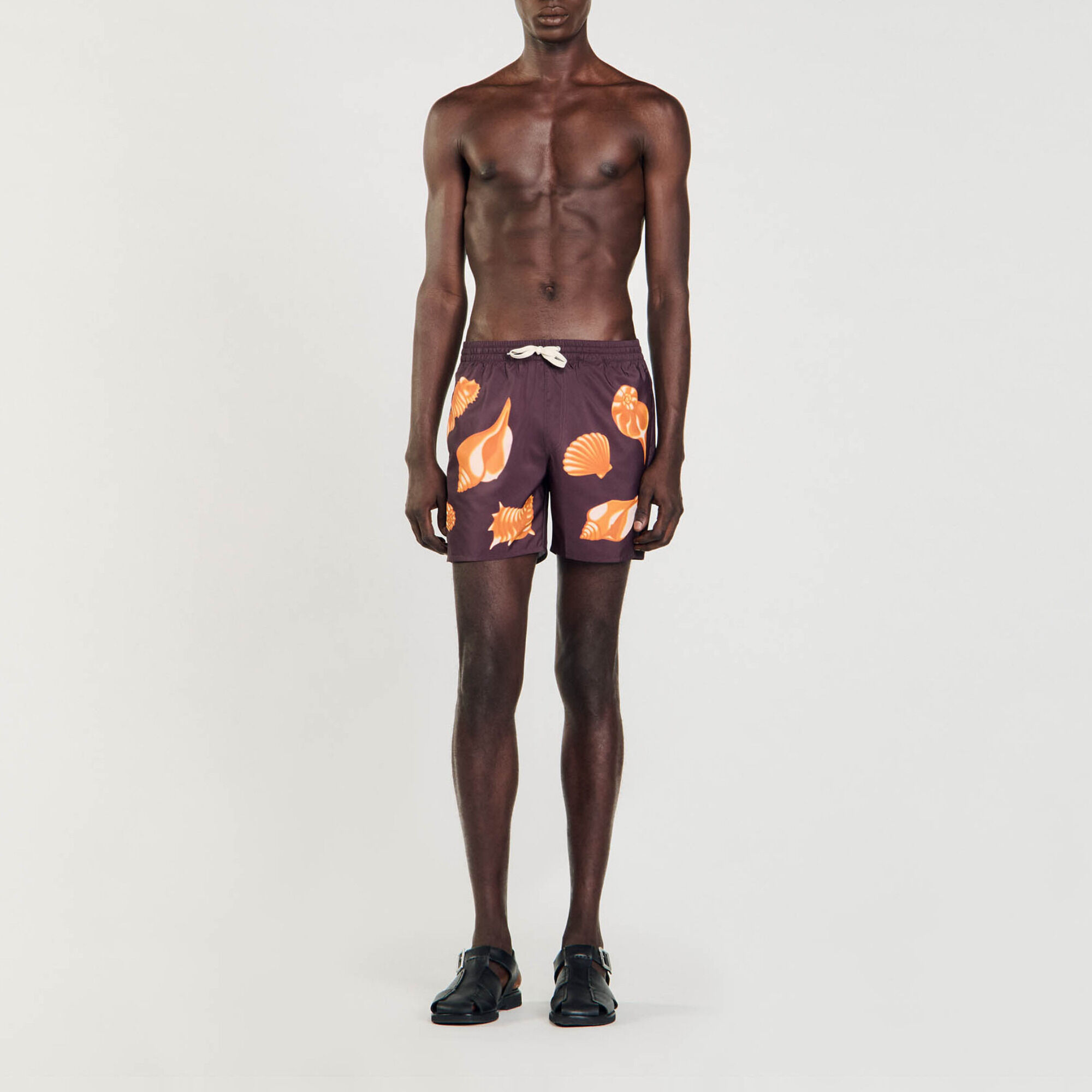 Costume a pantaloncino con conchiglie