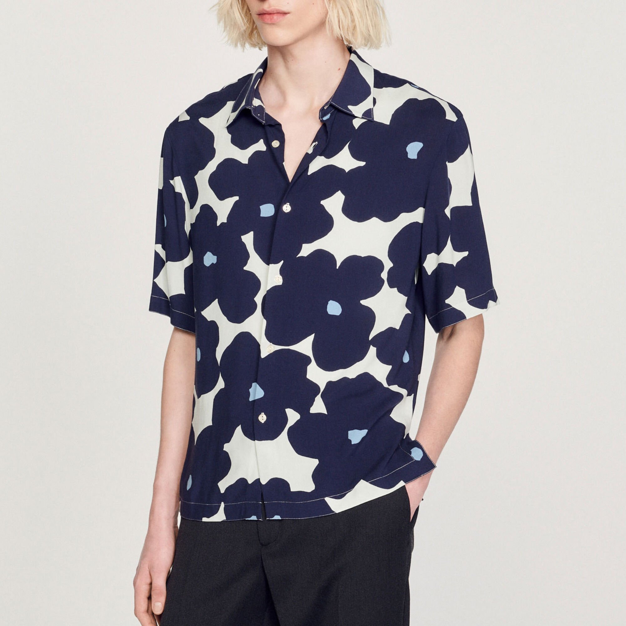 Camicia con stampa floreale