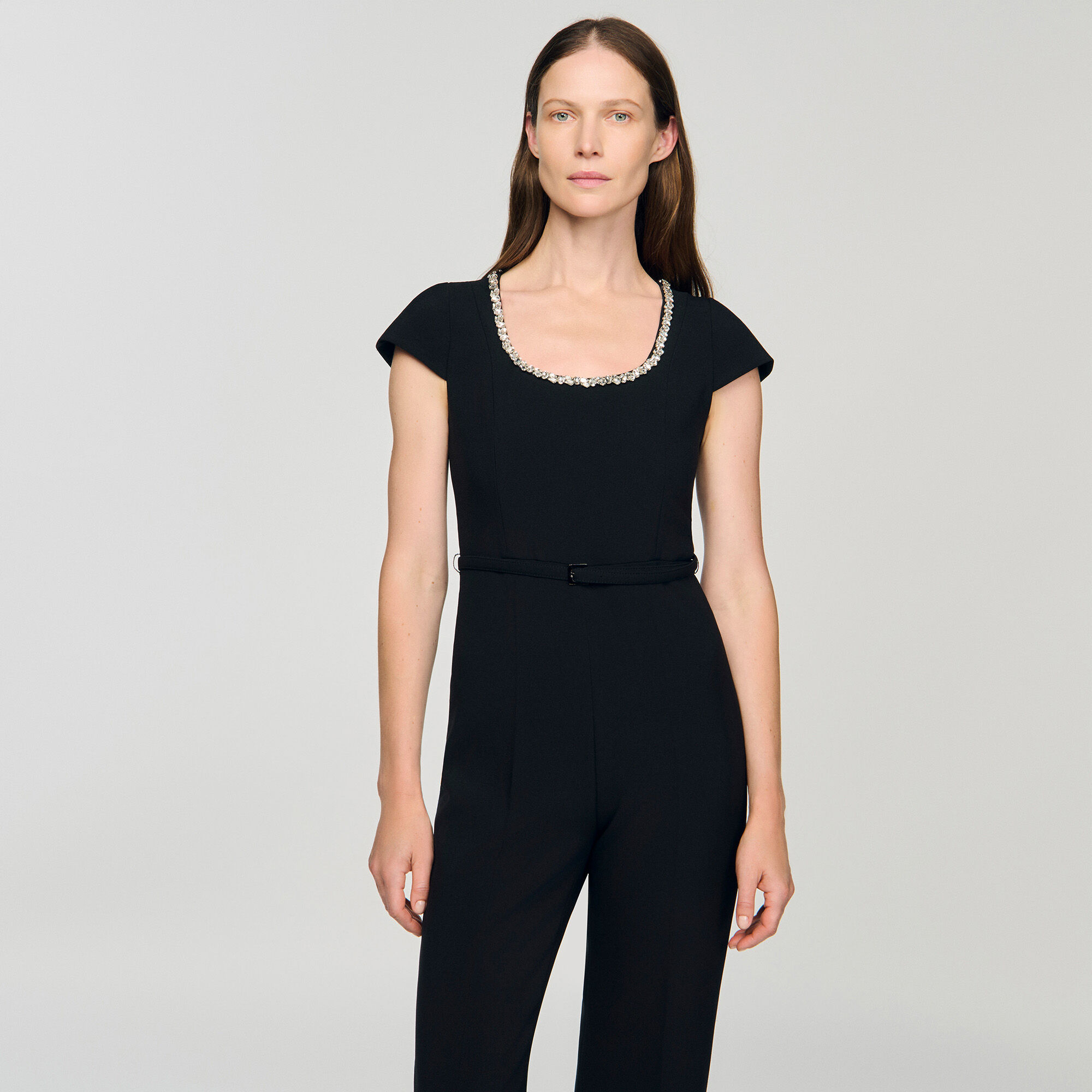 Tuta pantalone con col decorato