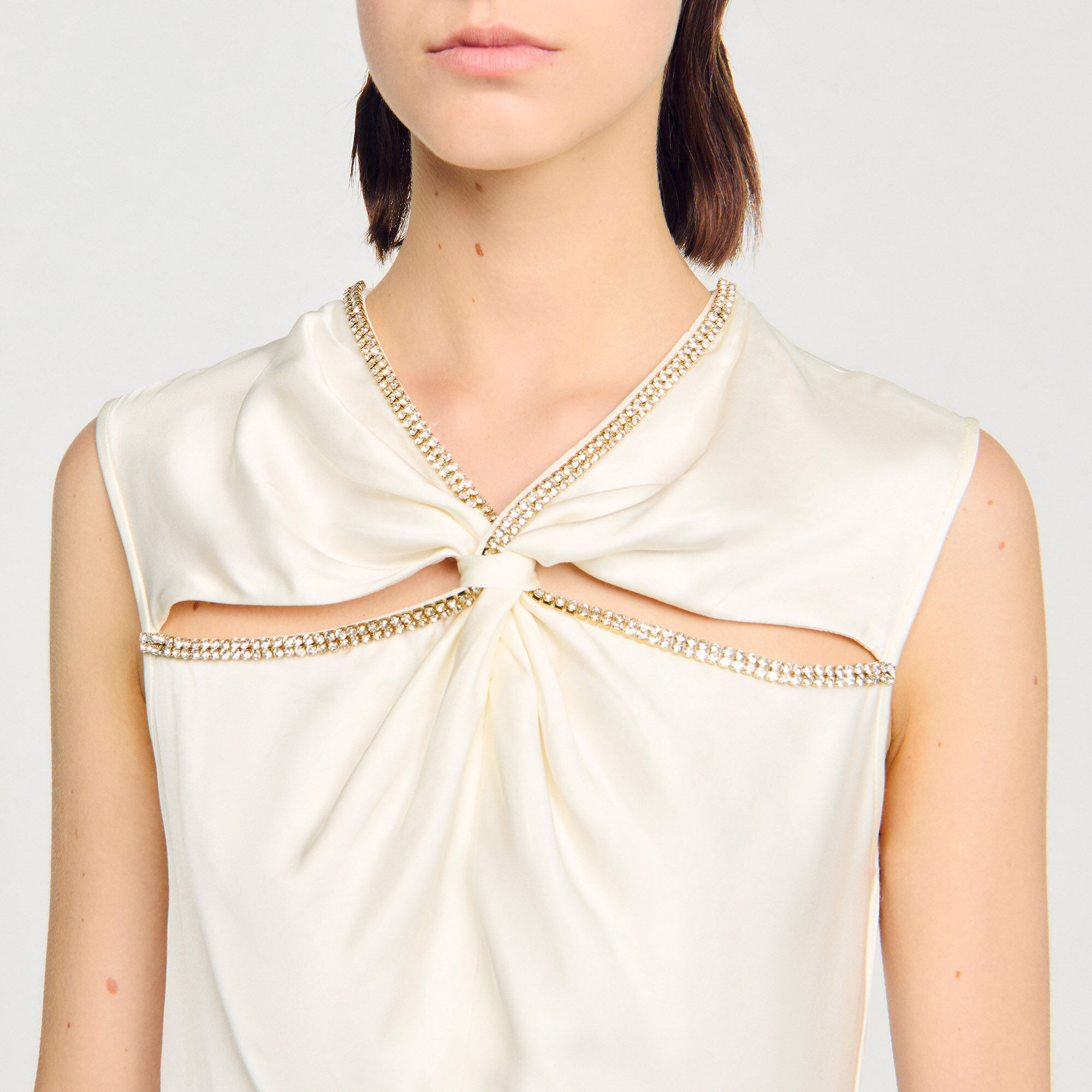 Abito lungo satinato con strass