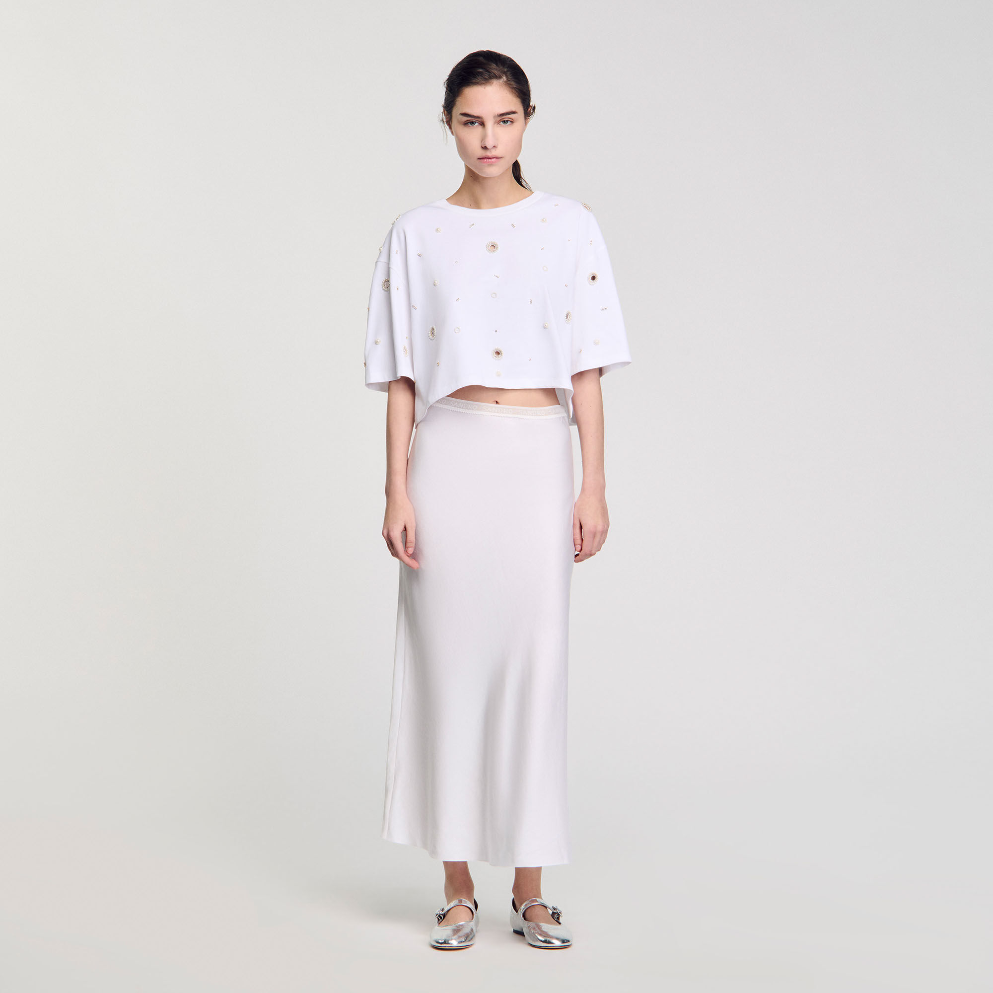 T-shirt corta con perline